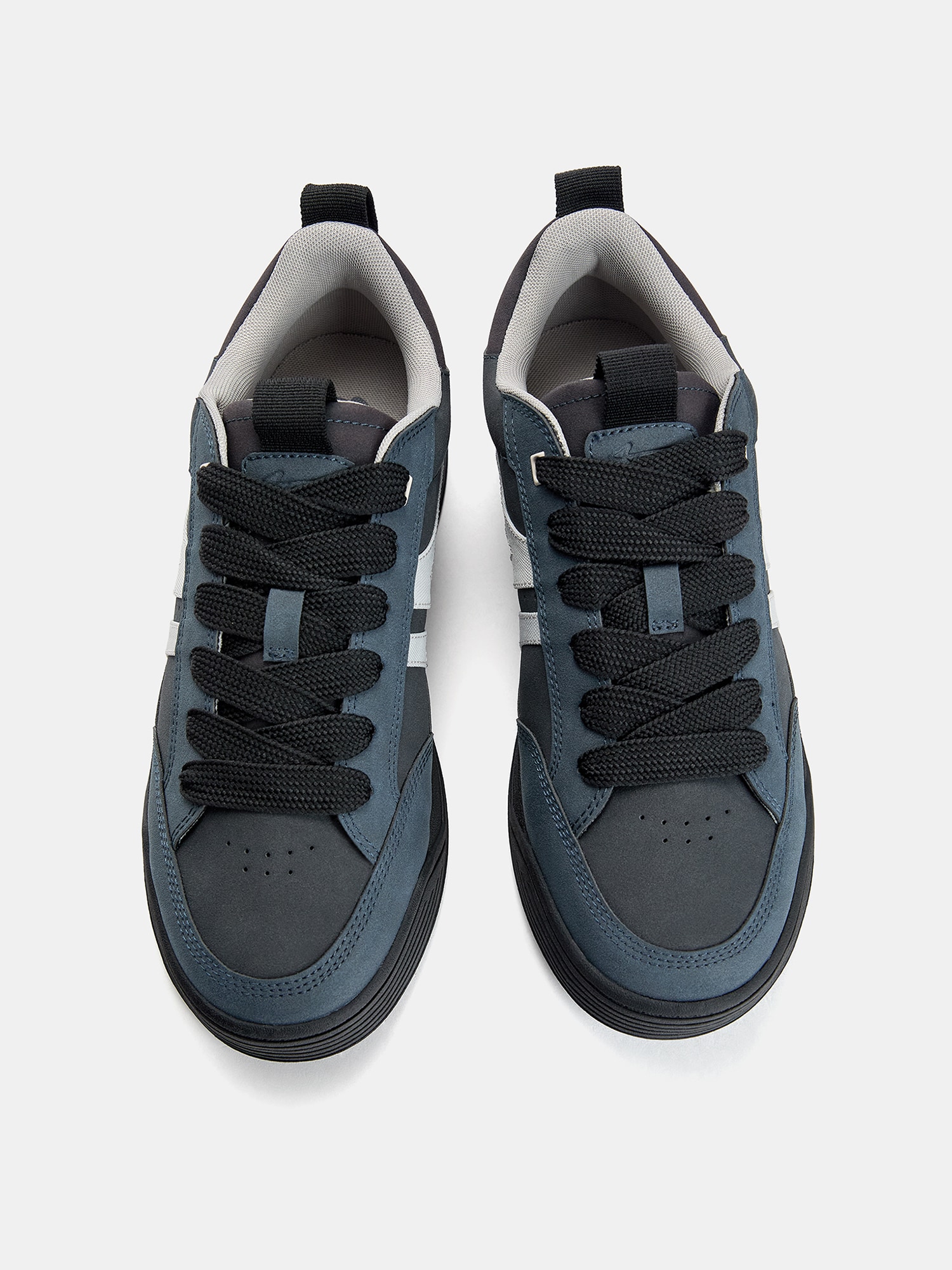 Thumbnail - Sneaker