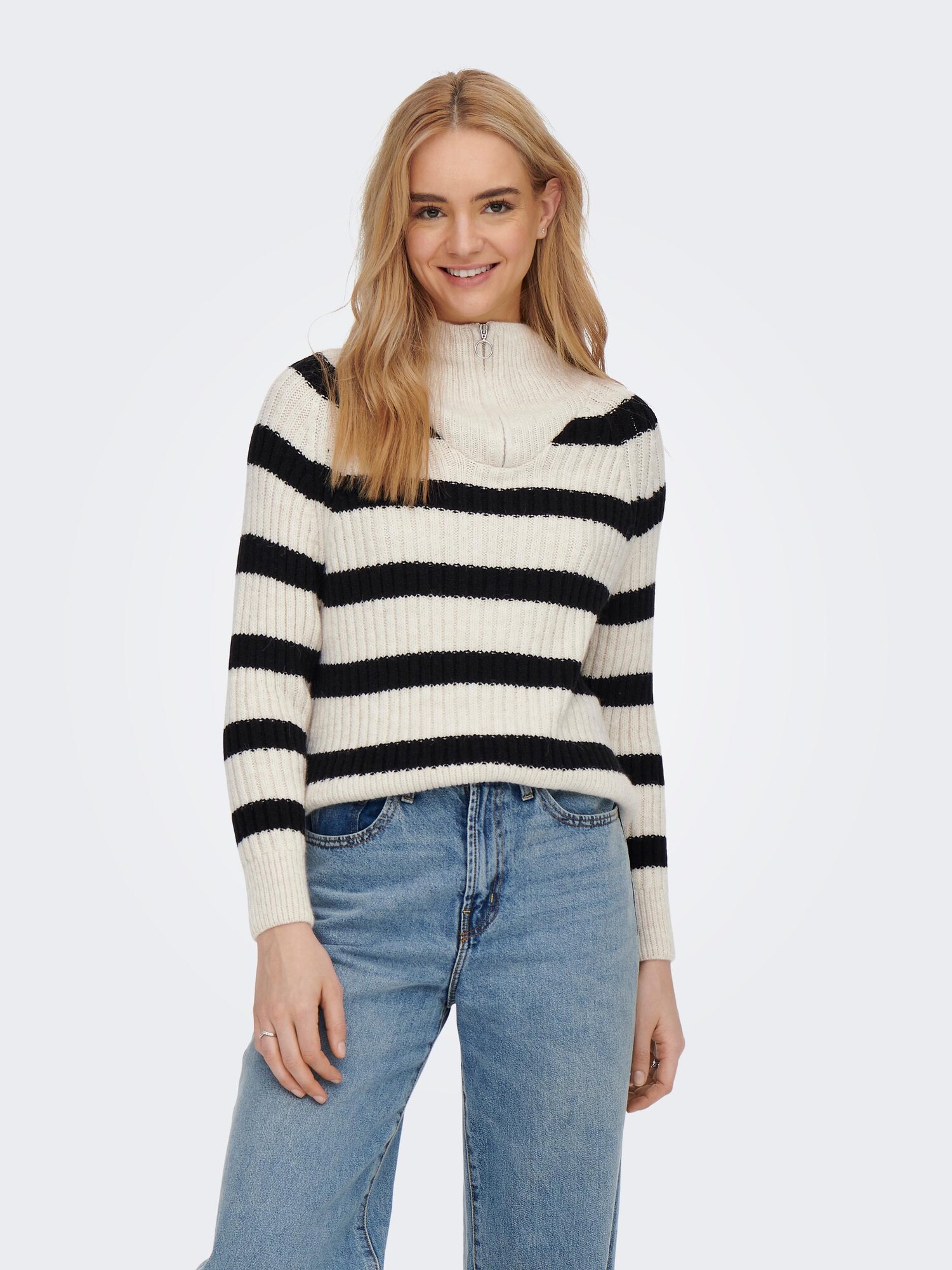 Thumbnail - Pullover