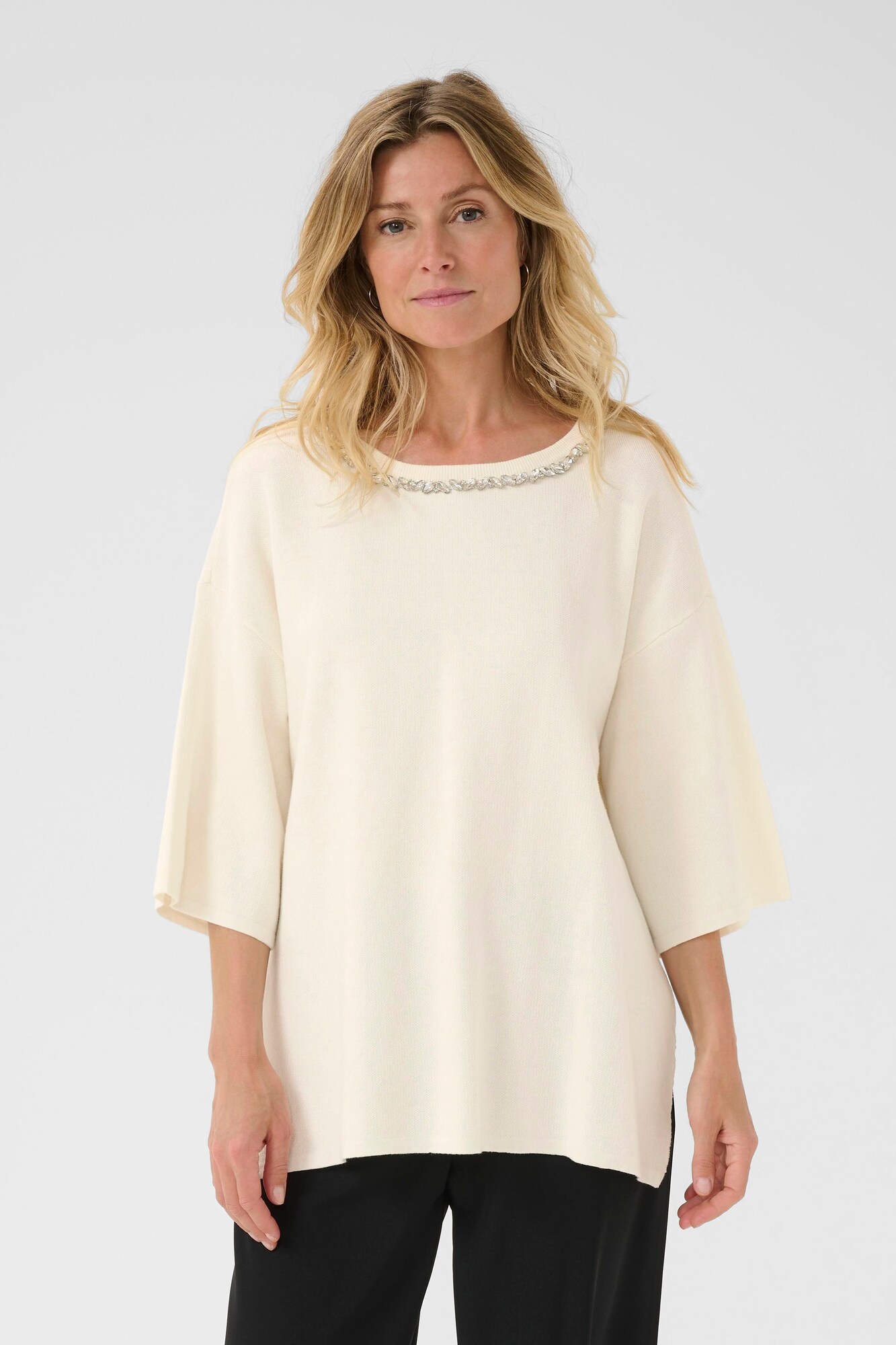 Thumbnail - Cream Pullover