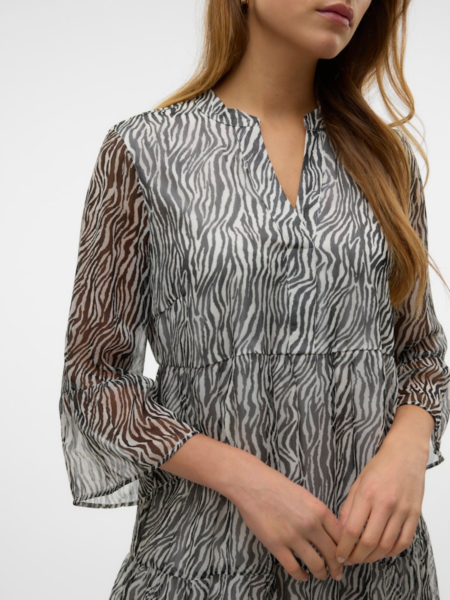 VERO MODA Šaty 'VMSMILLA' čierna / biela (obrázok 5)
