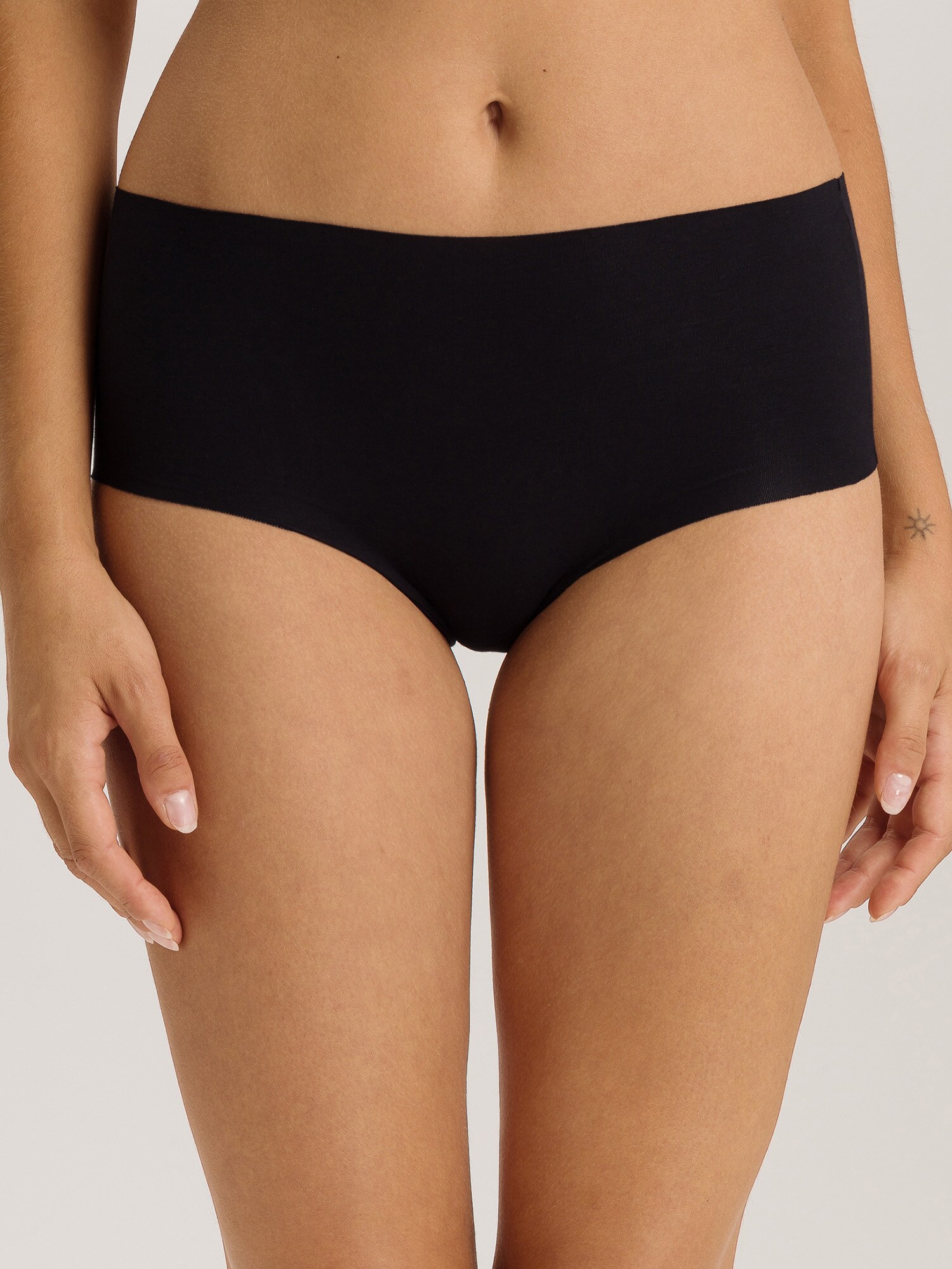 Thumbnail - Hanro Maxislip  Invisible Cotton