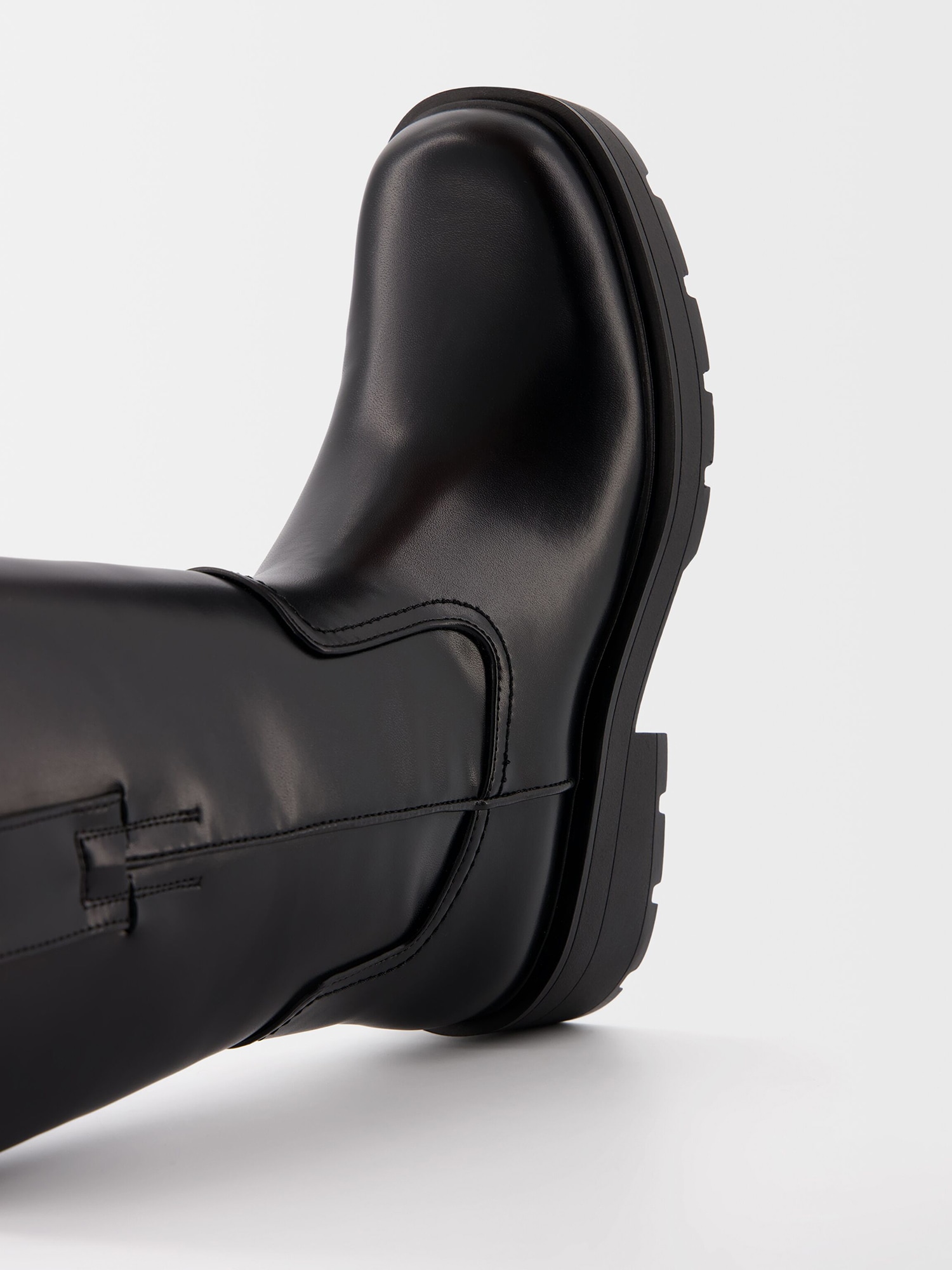 Thumbnail - Stiefel