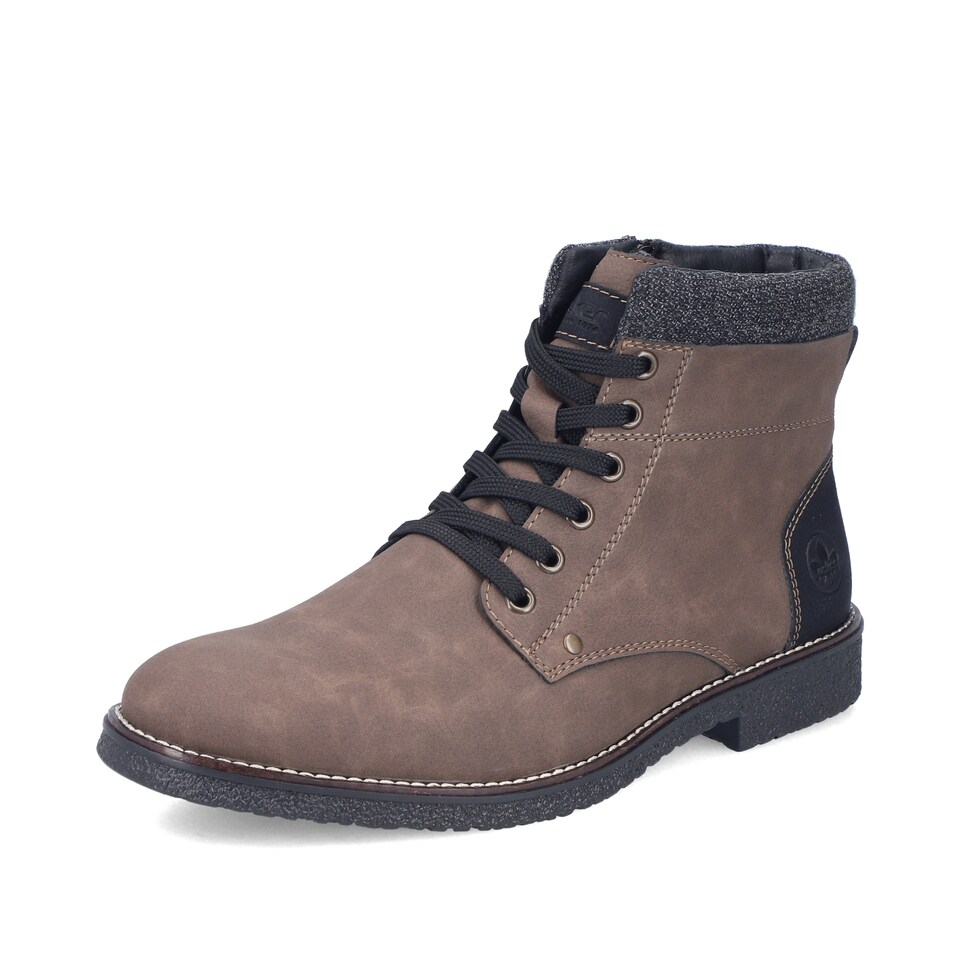 Boots med snörning