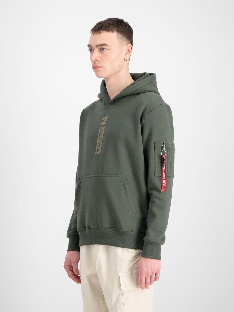 Sweatshirt