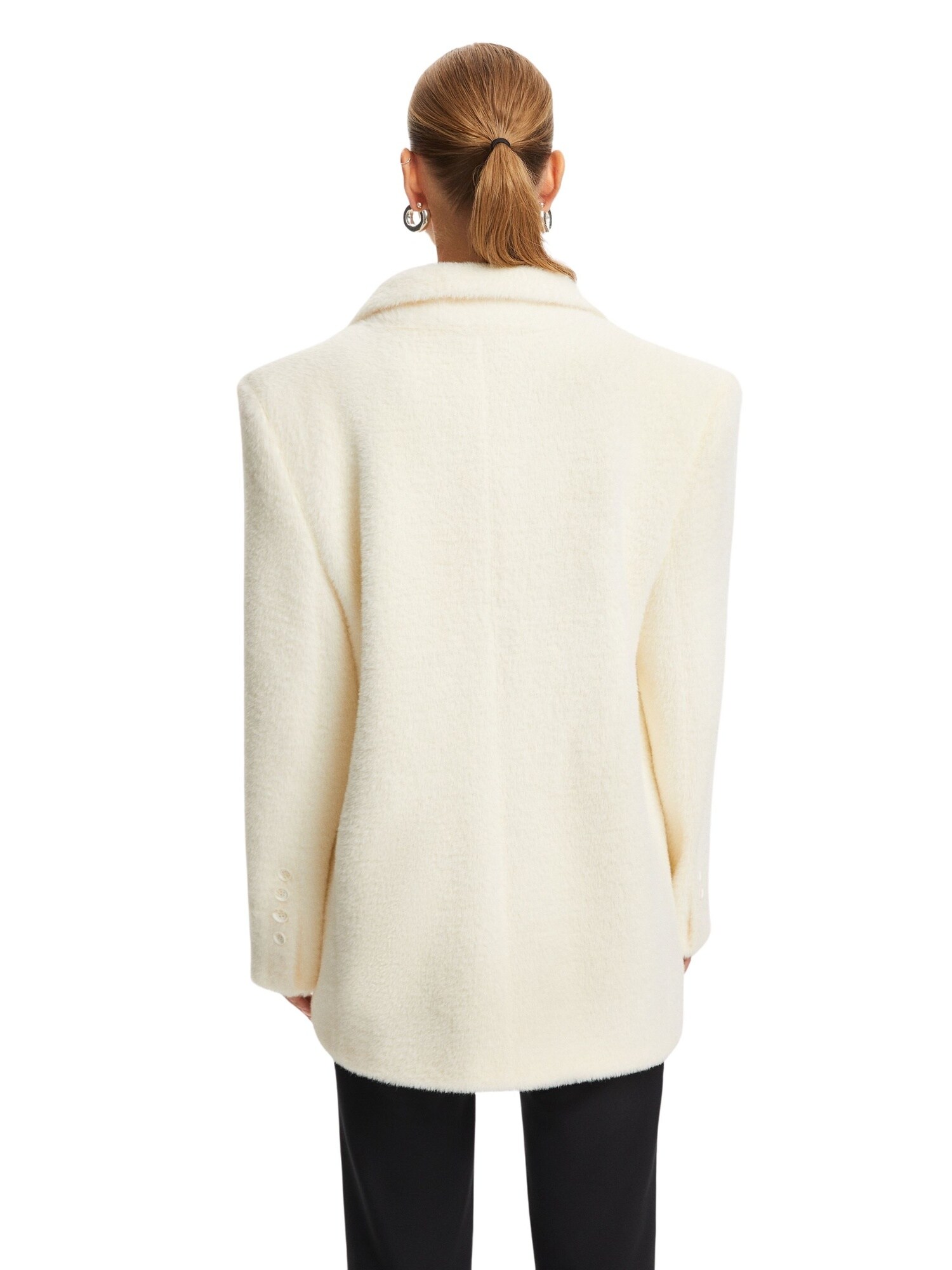 Thumbnail - Blazer