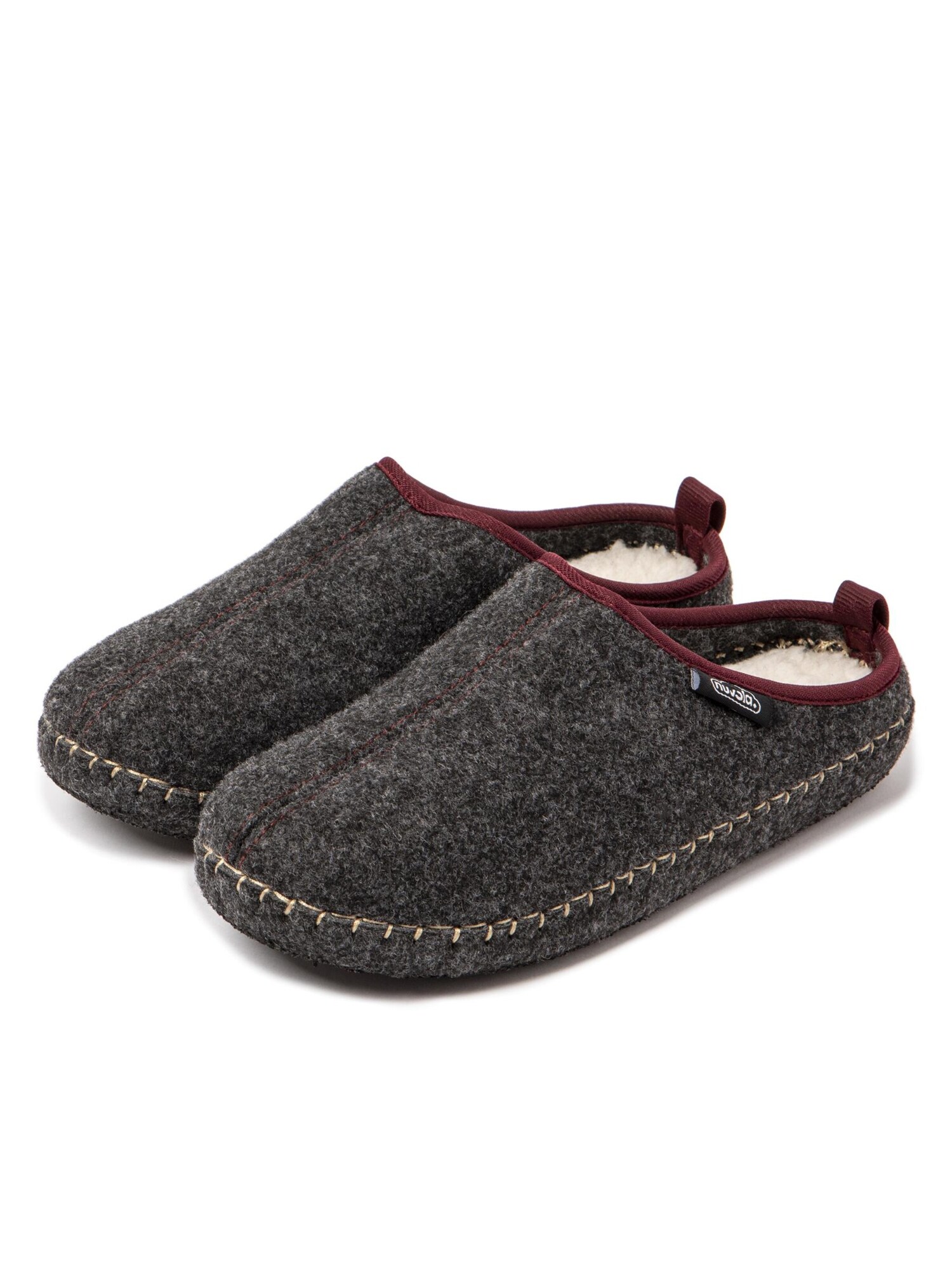 Nuvola. Zapatillas de casa 'New Rim'  gris