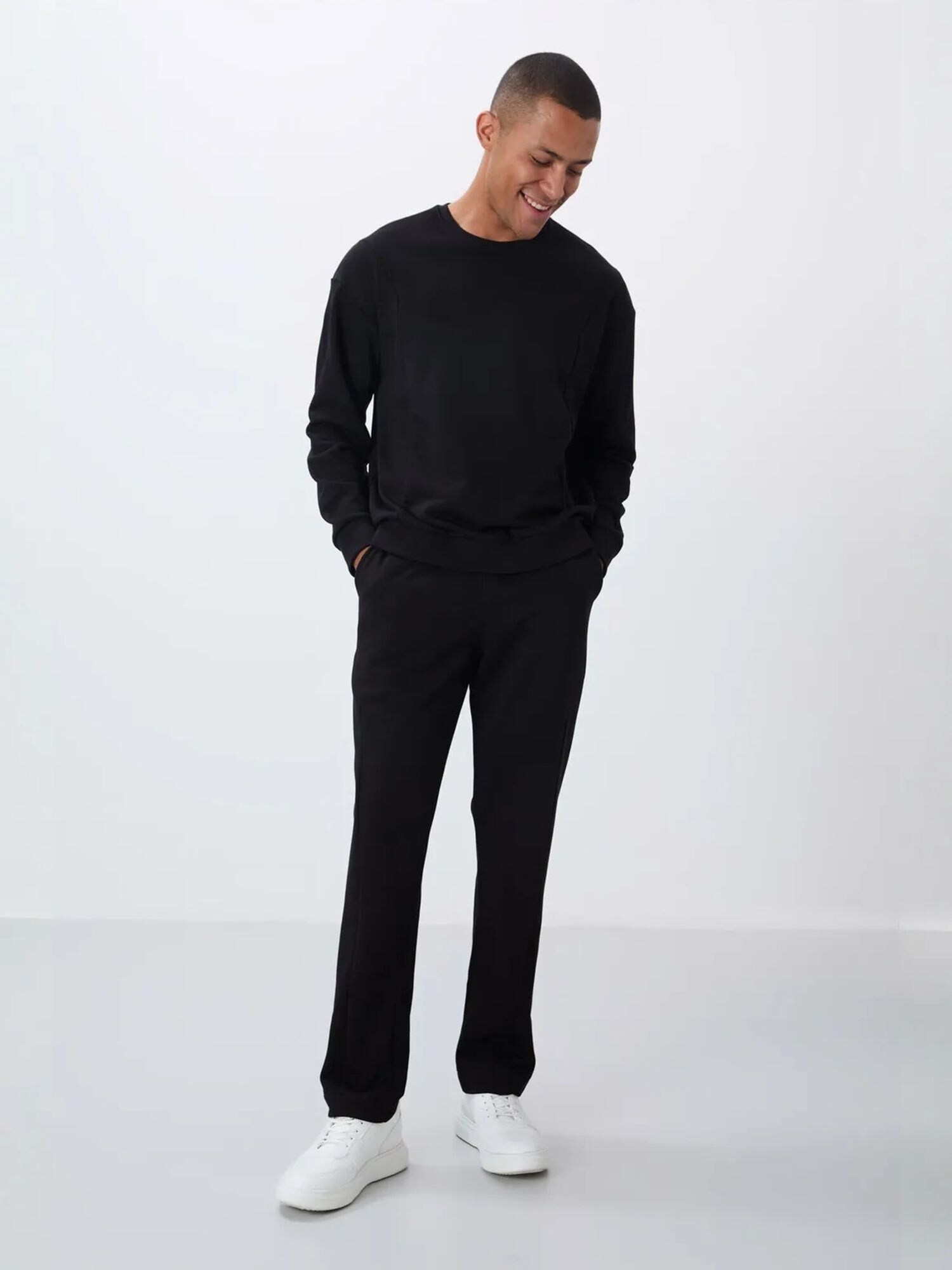 Tommy Life Jogging komplet crna