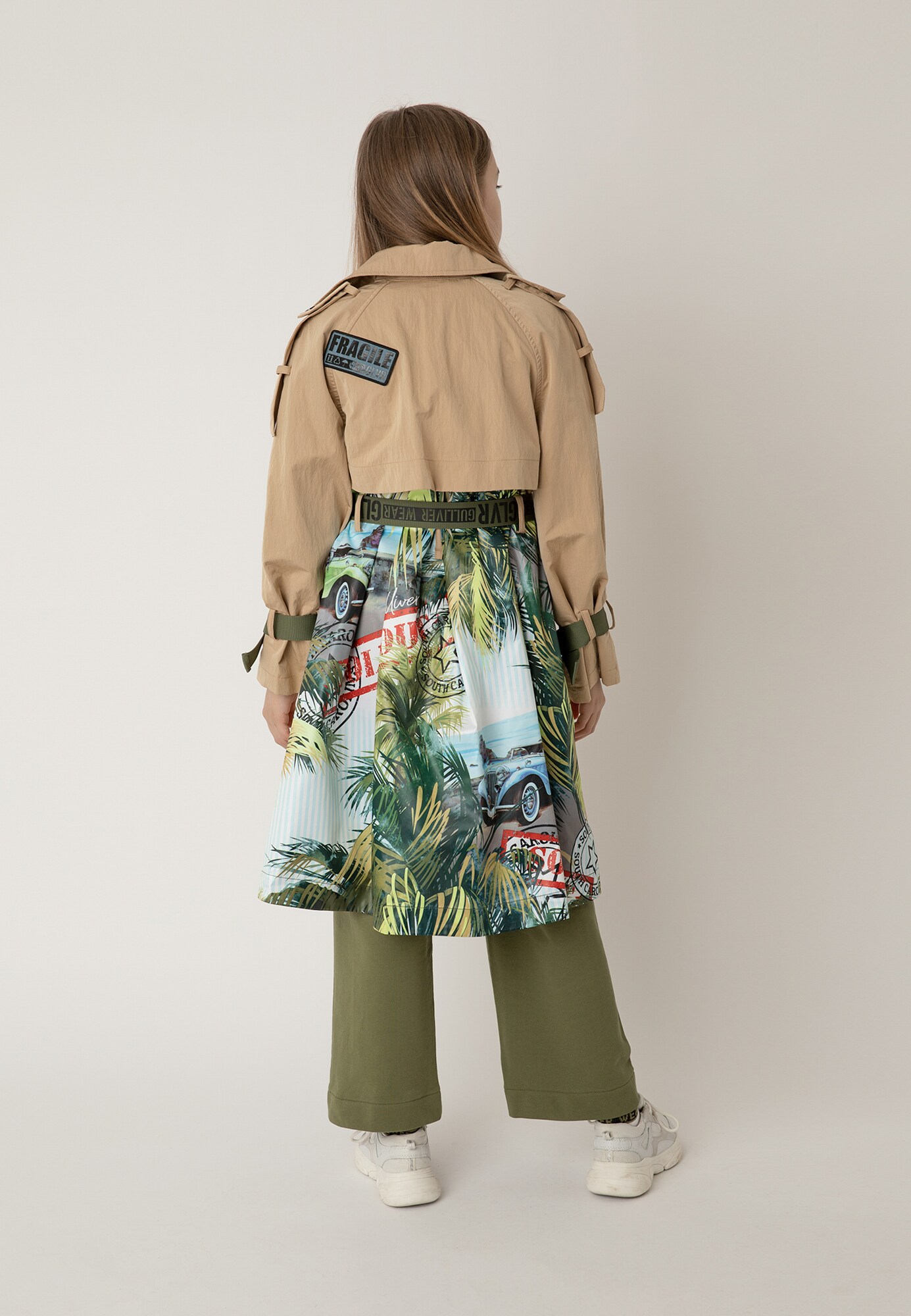 Thumbnail - Trenchcoat