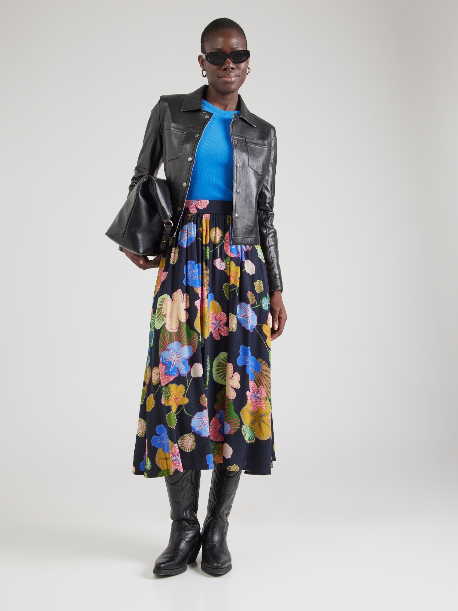 Thumbnail - WHITE STUFF Rock Abigail