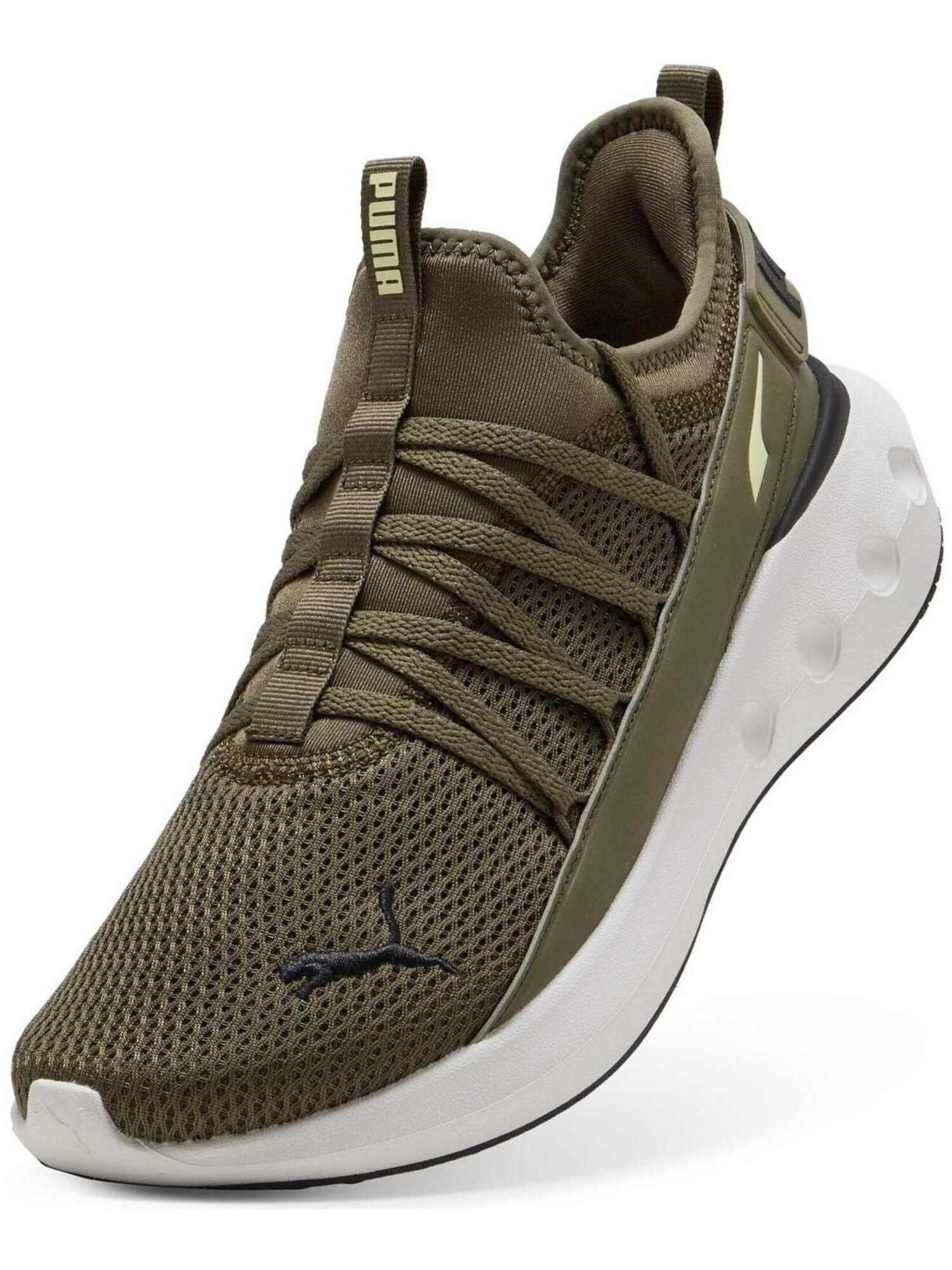 PUMA Calzado deportivo 'Softride Carson Fresh' oliva / negro