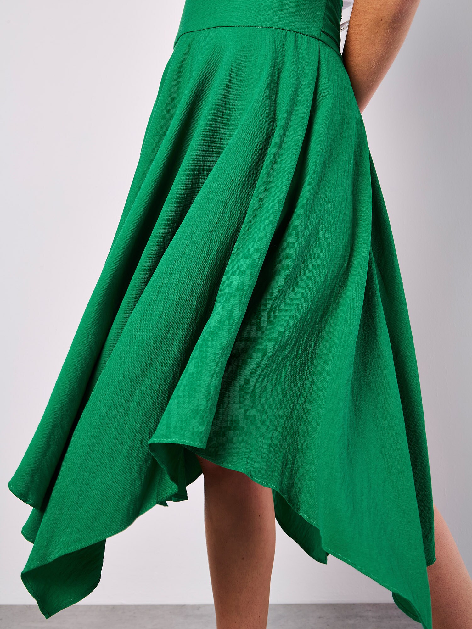 Thumbnail - Apricot Hanky Hem Belted Midi Skirt