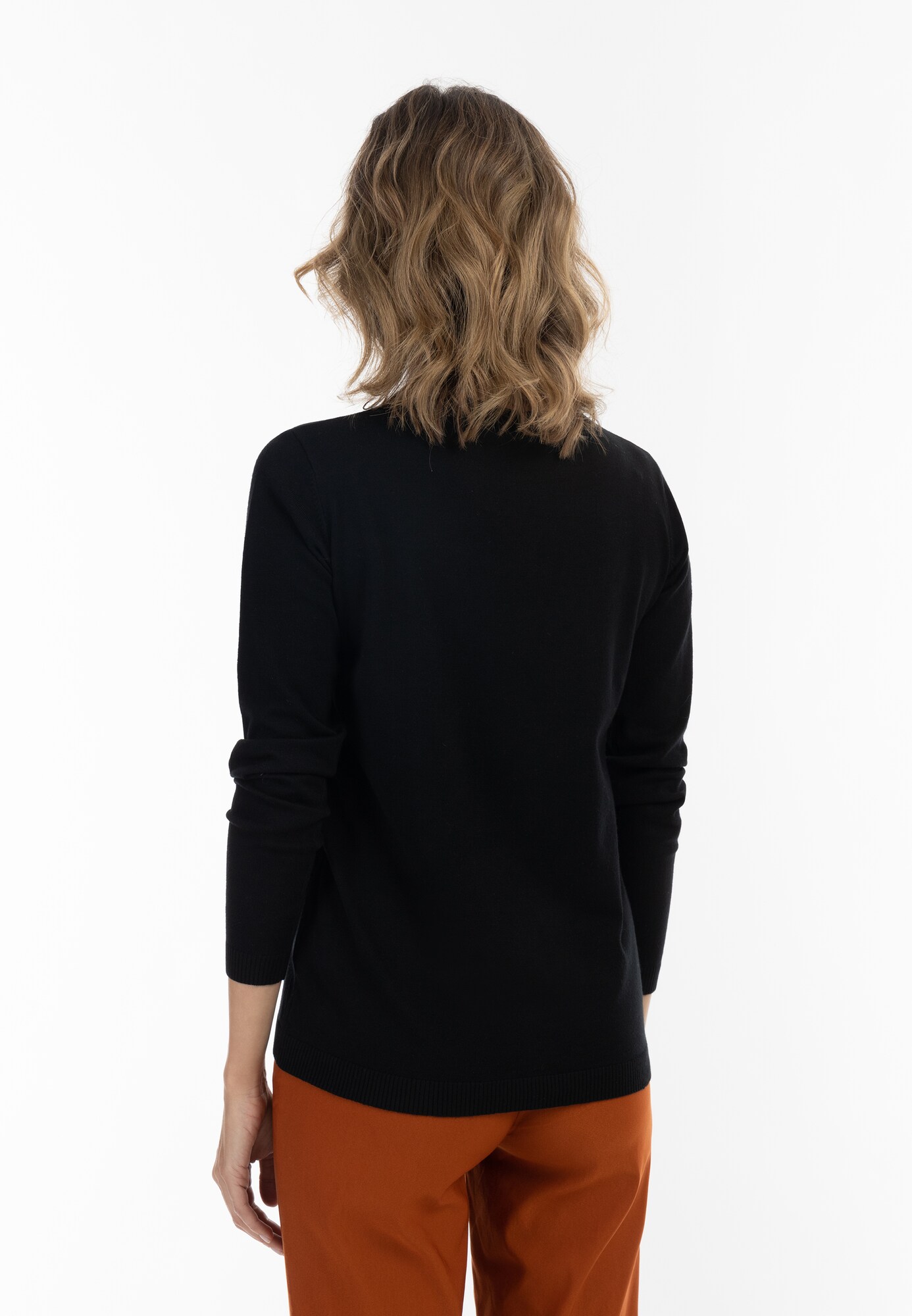 Thumbnail - usha BLACK LABEL Pullover