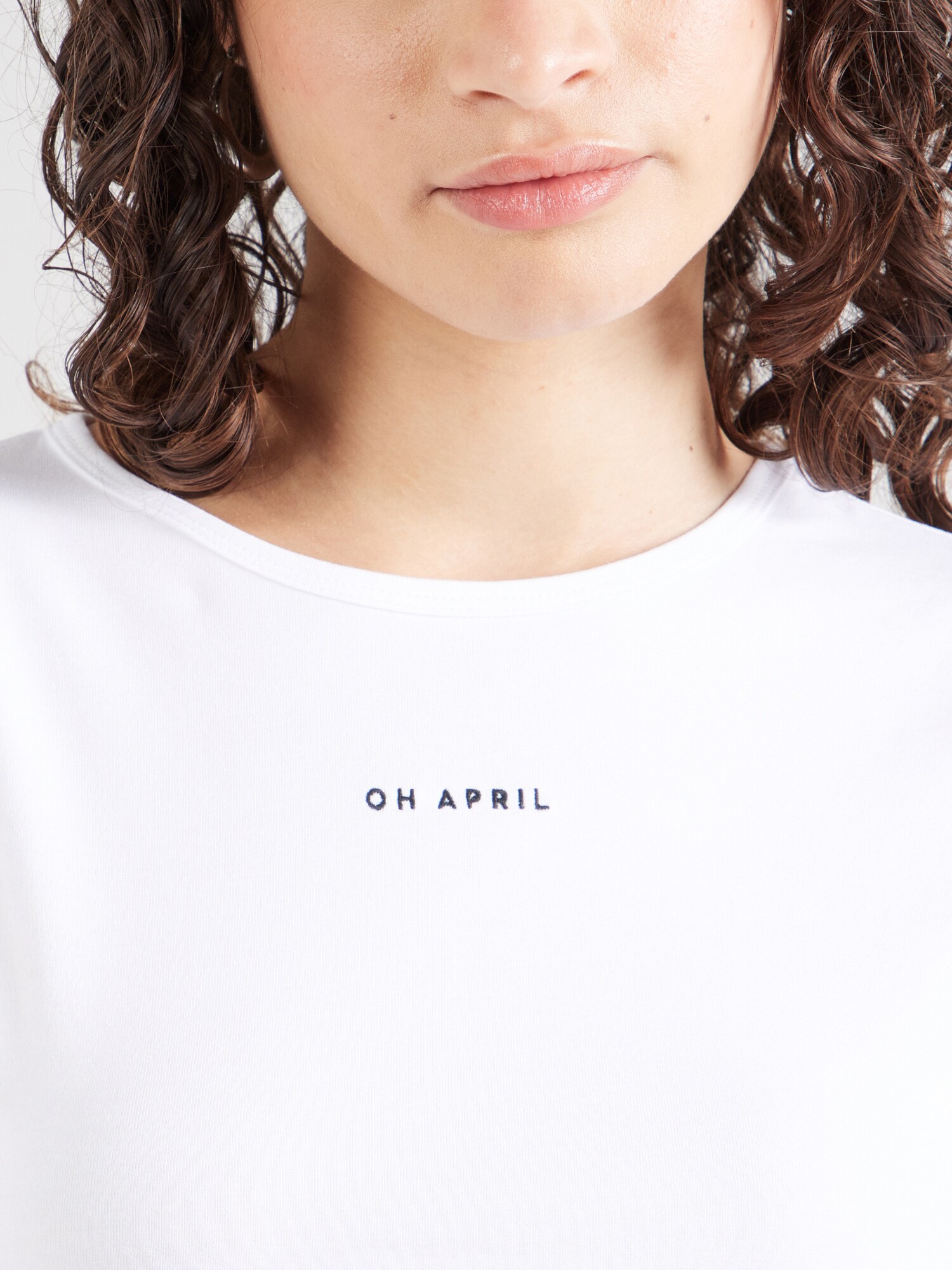 Thumbnail - OH APRIL Shirt Ica