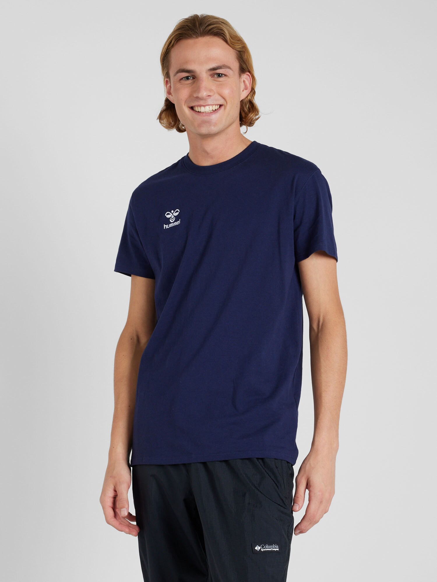 Hummel Funkcionális felső 'GO 2.0'  tengerészkék / fehér termék 2. képe