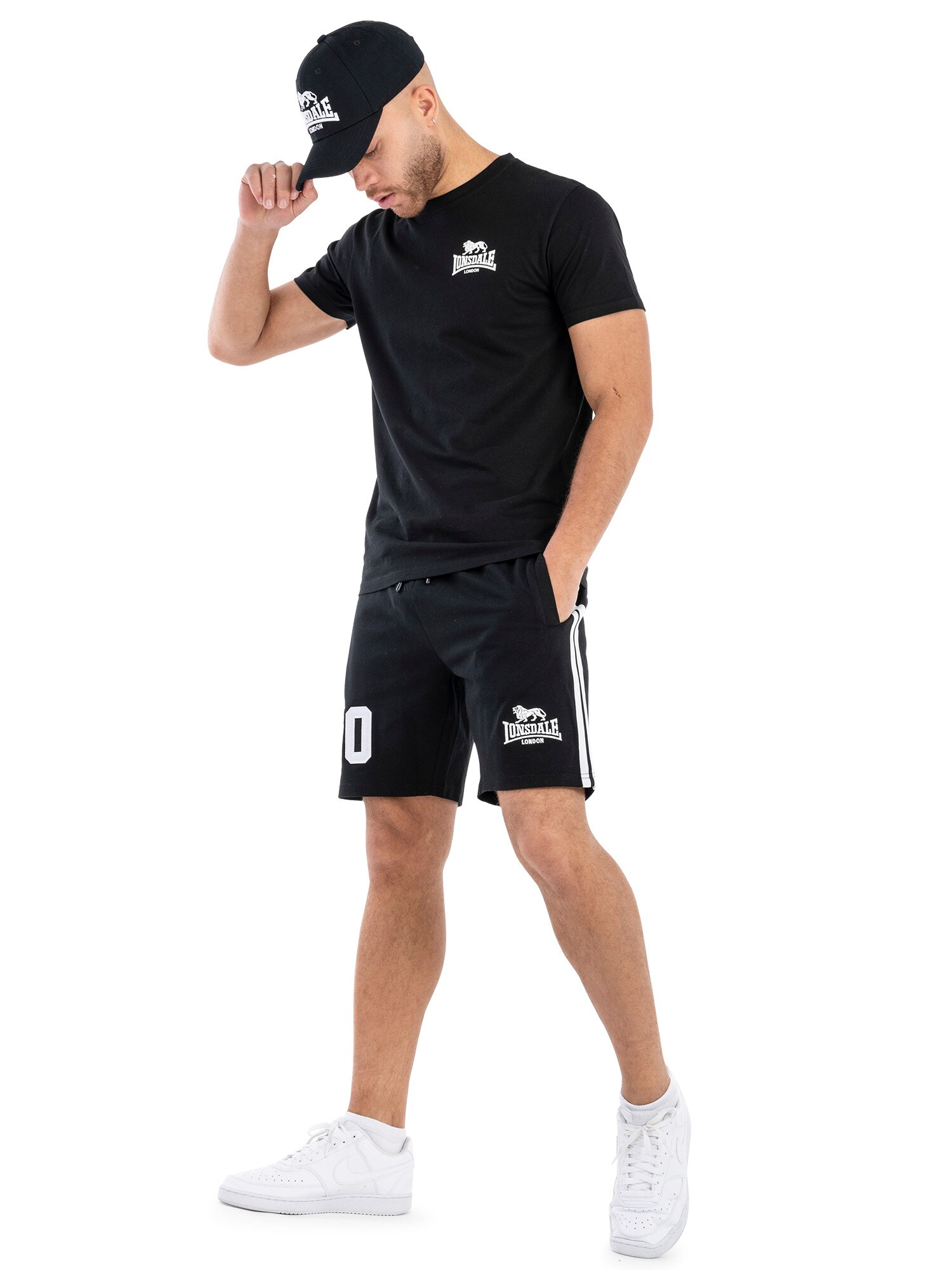 LONSDALE Sportnadrágok ' MARWICK '  fekete / fehér termék 2. képe
