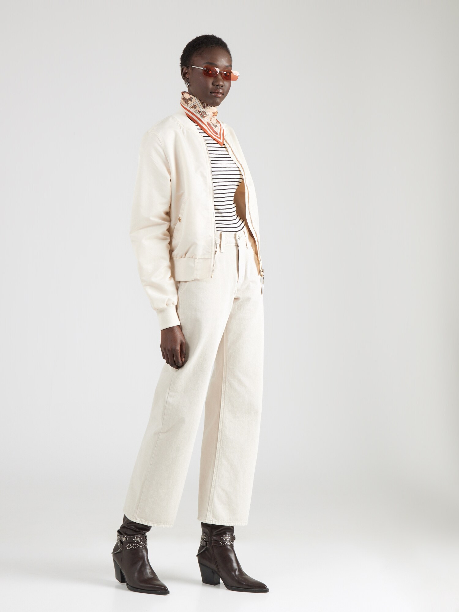 LEVI'S ® Vaquero 'Loose Boot'  blanco denim – imagen 4