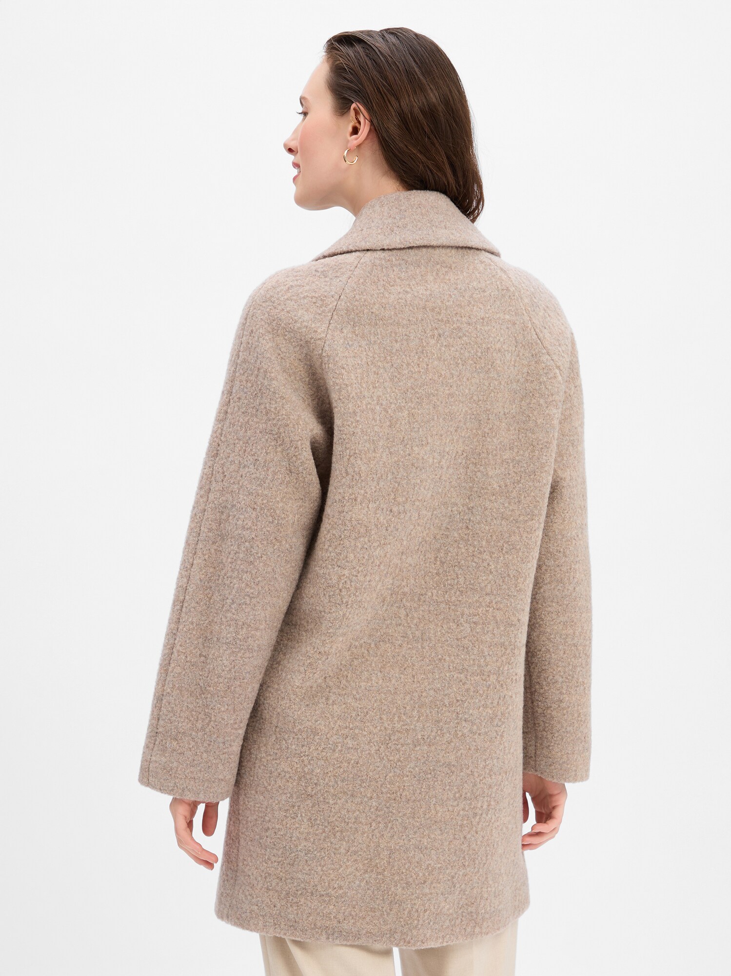 BOSS Mantel  Calodino2