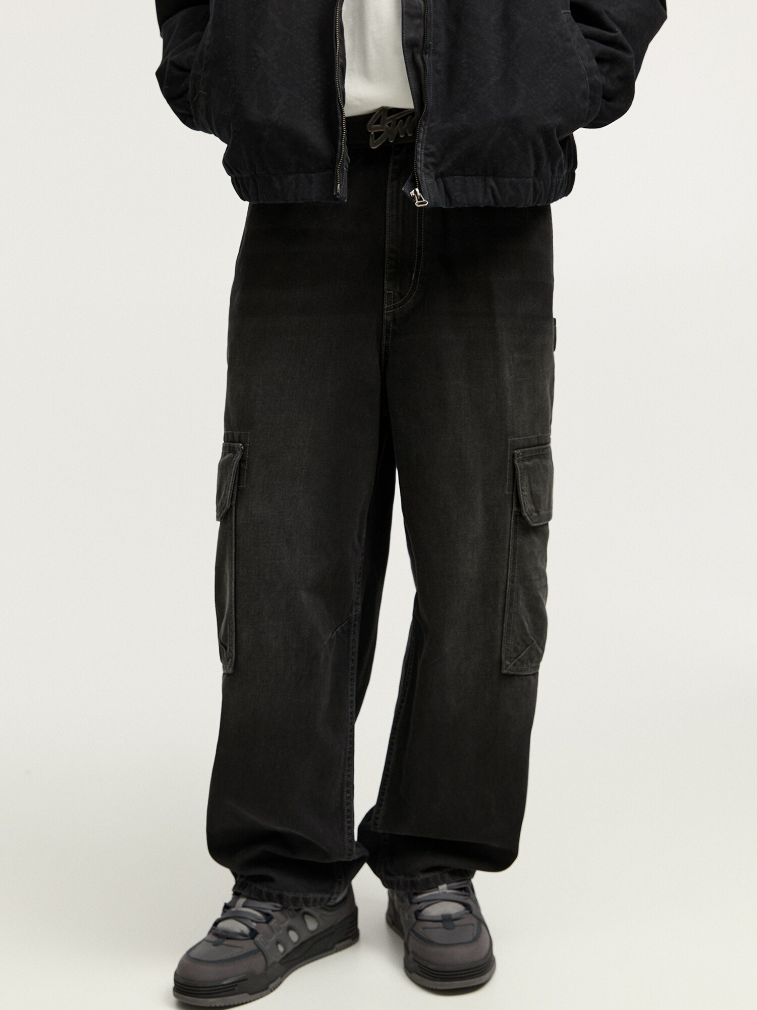 Pull&Bear Cargo farmer  fekete farmer termék 2. képe