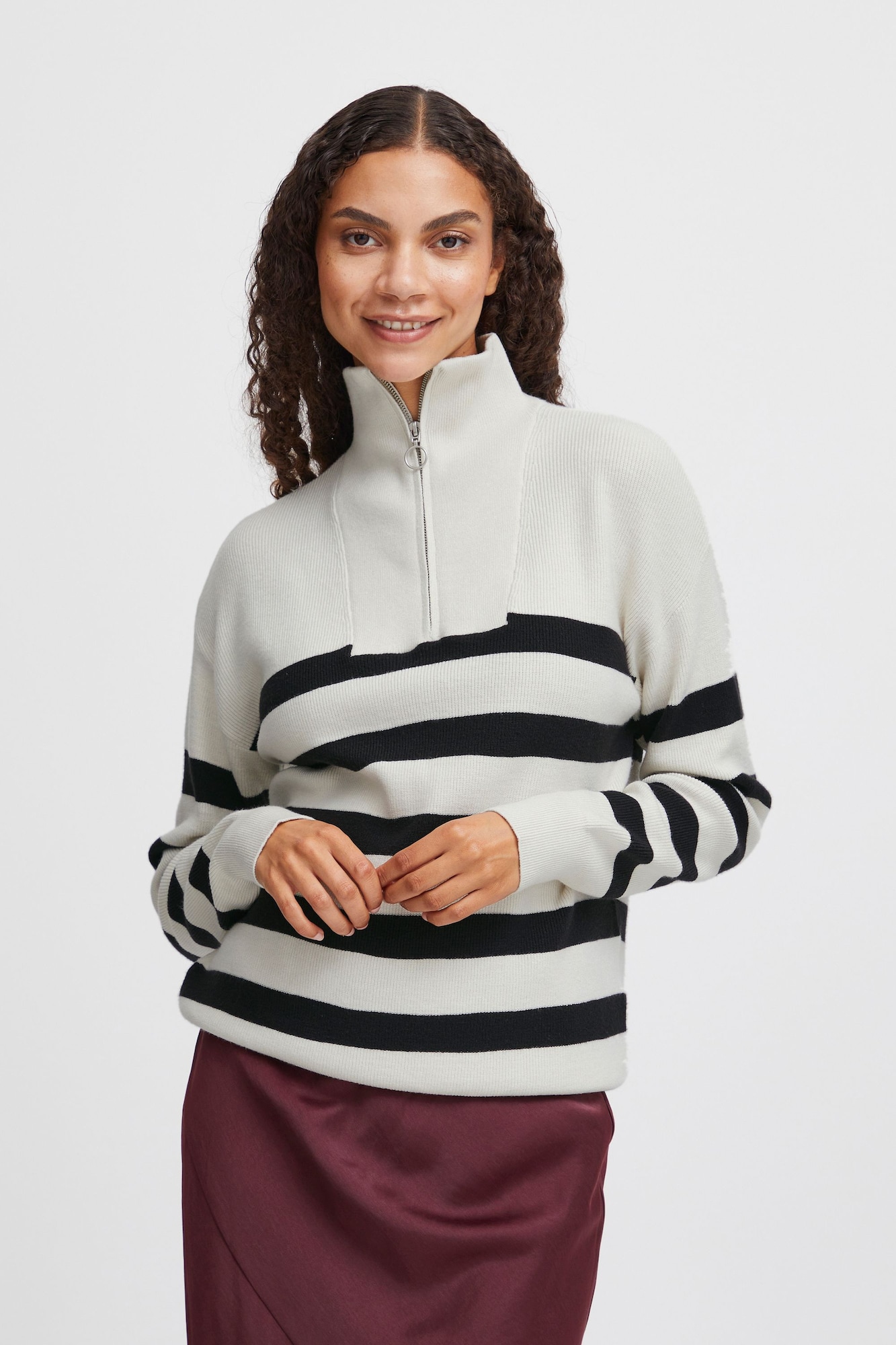 Thumbnail - b.young Pullover