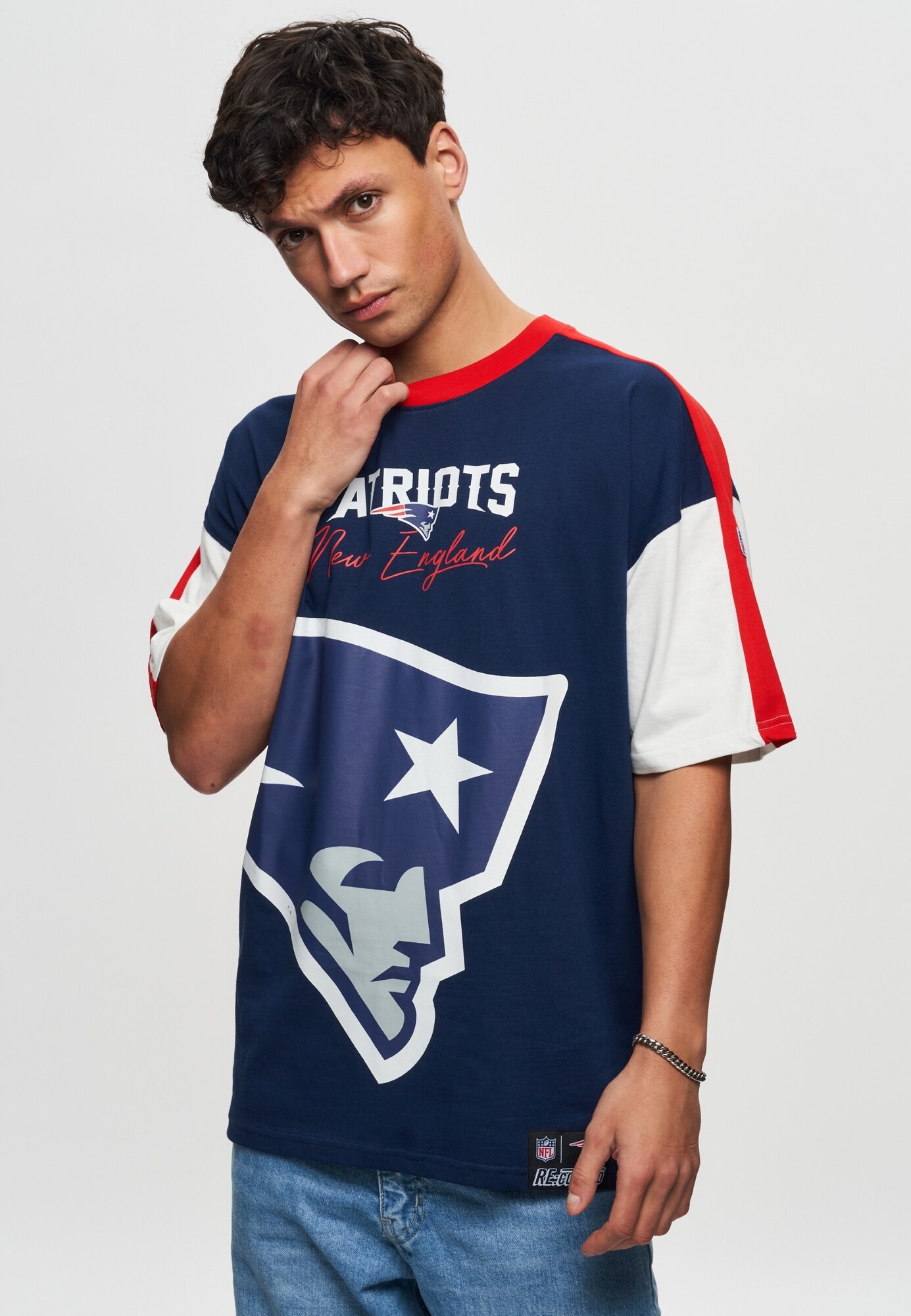Thumbnail - Recovered T-Shirt NFL Patriots New England Cut and Sew Oversized