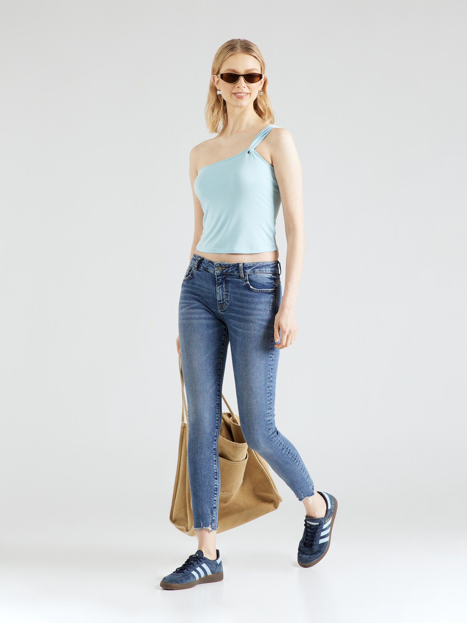 Thumbnail - Jeans
