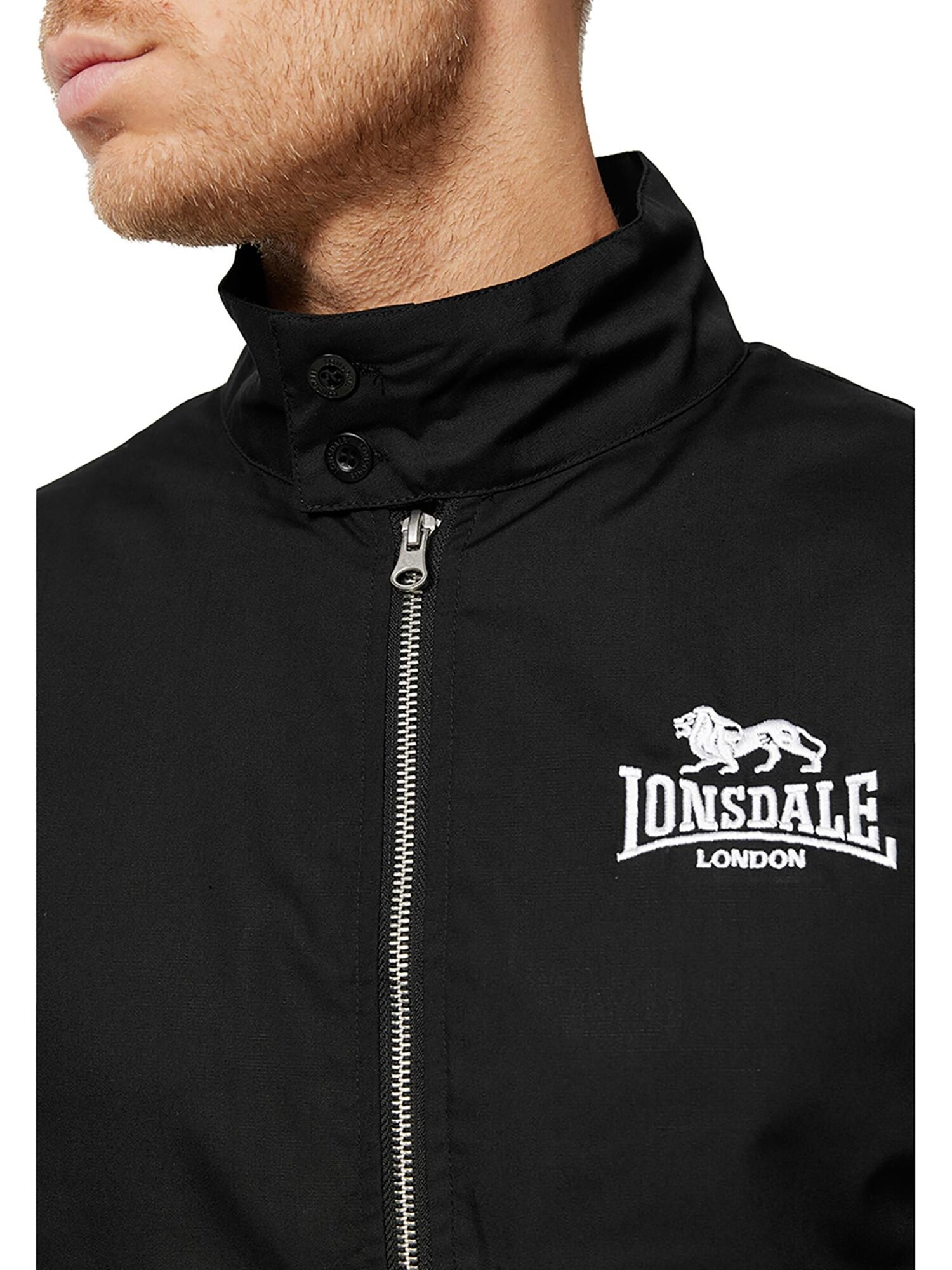 LONSDALE Prechodná bunda 'Acton'  čierna / biela (obrázok 3)