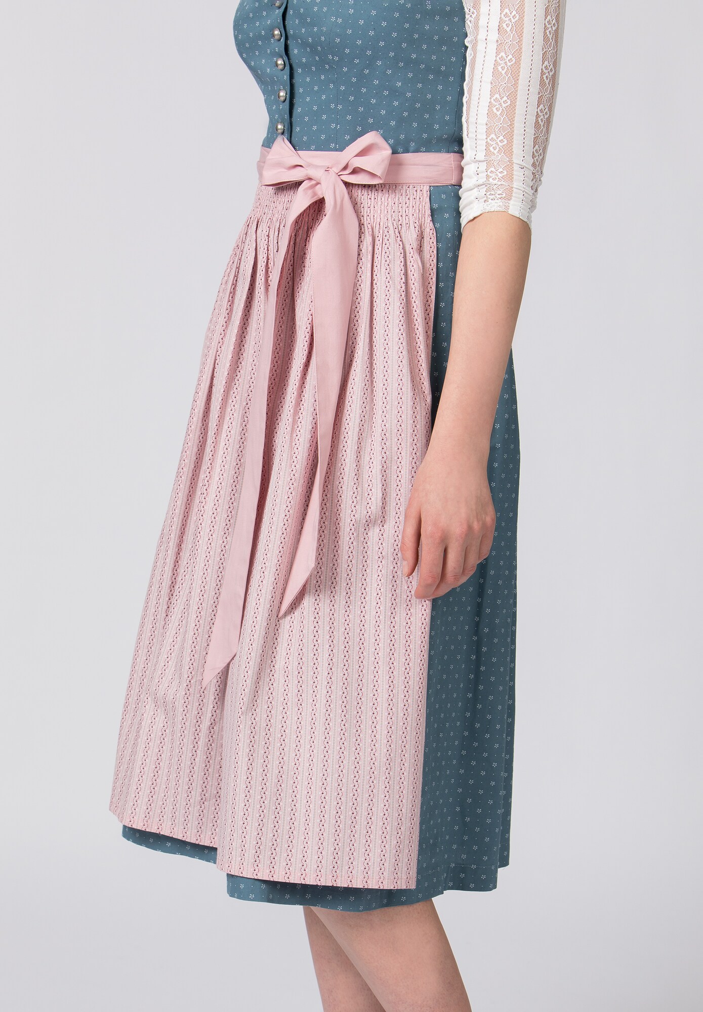 Thumbnail - Dirndl 'Madeline'