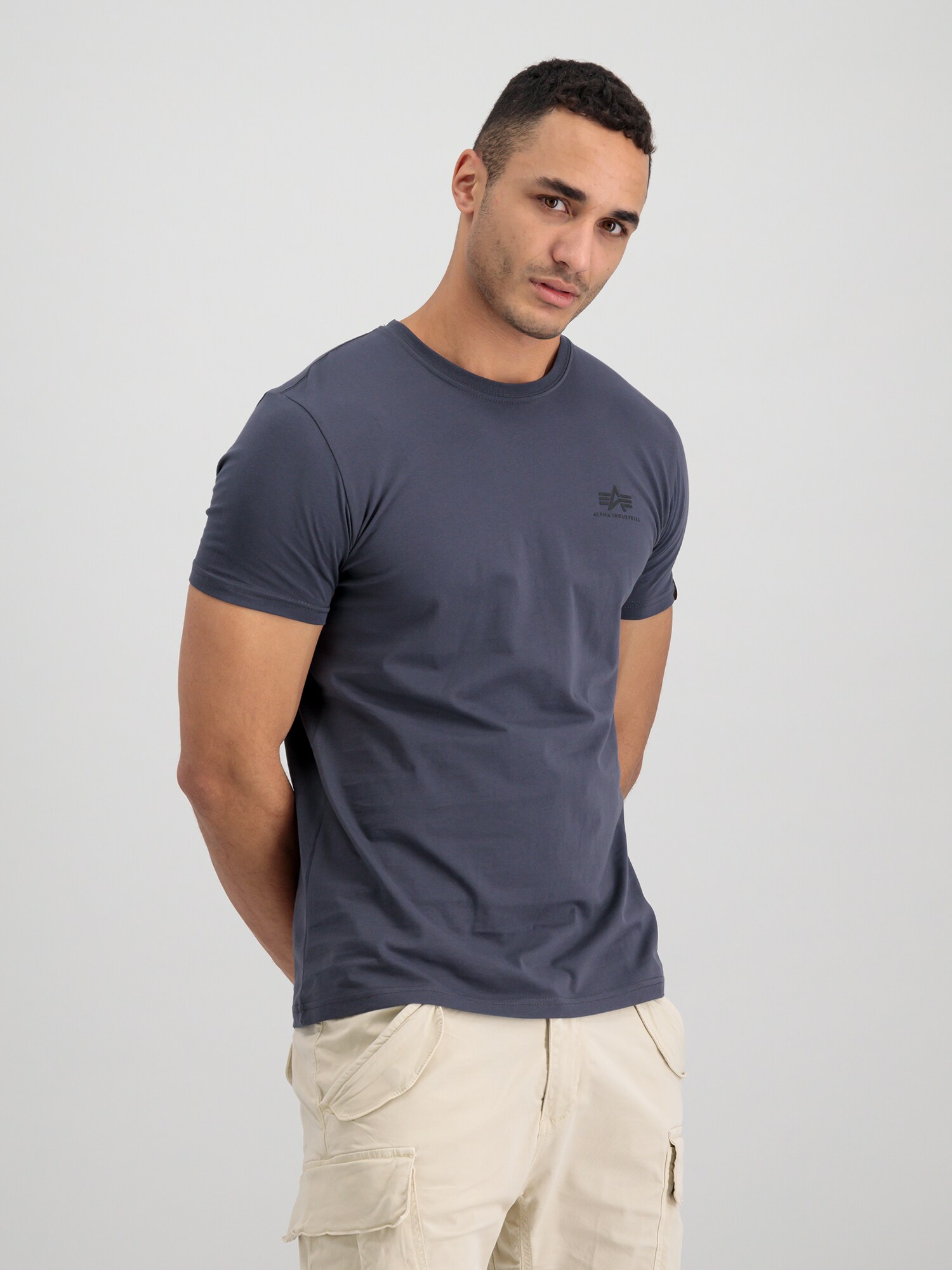 ALPHA INDUSTRIES Póló  antracit / fekete termék 2. képe