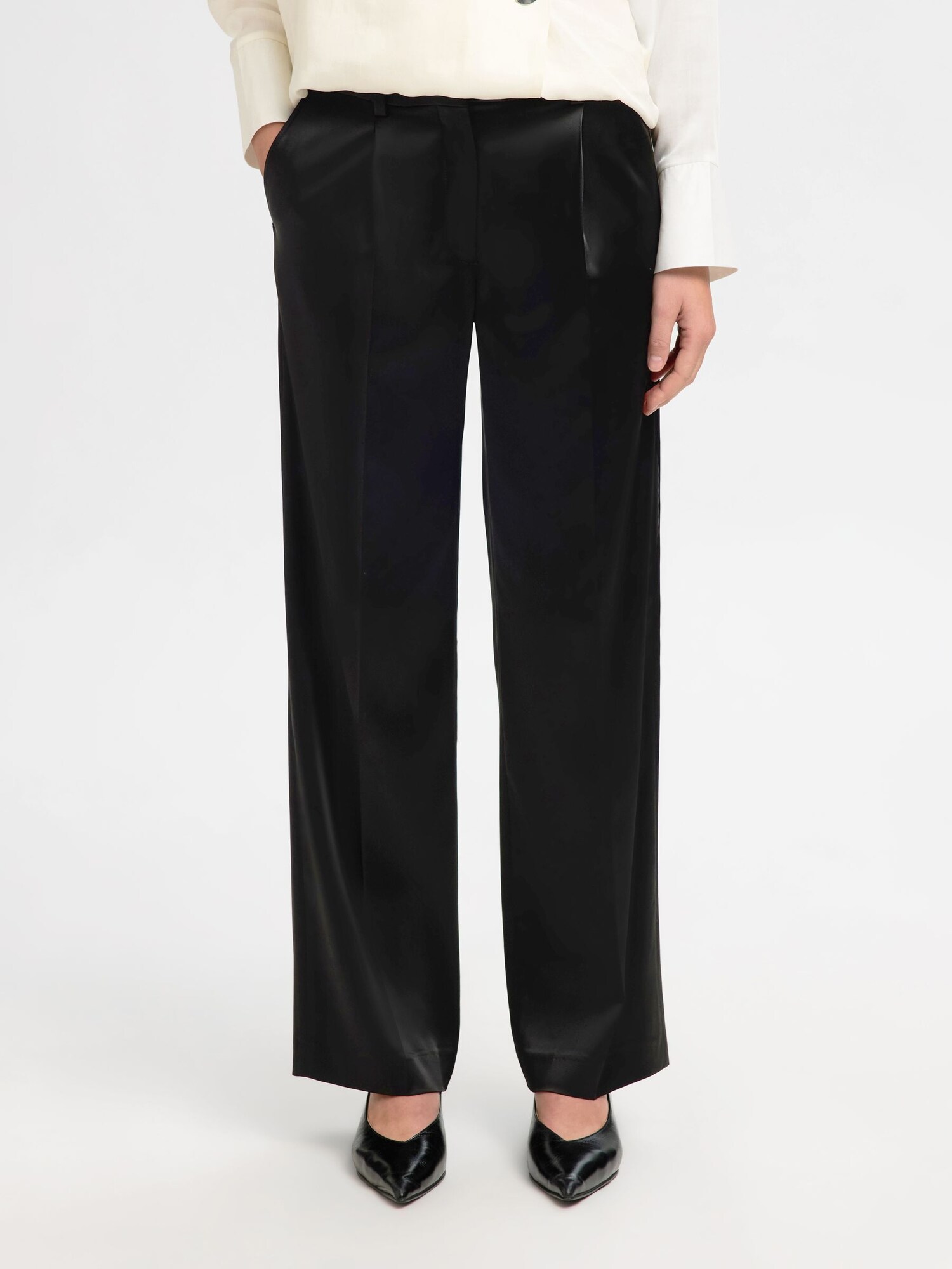 SELECTED Pantalón plisado negro