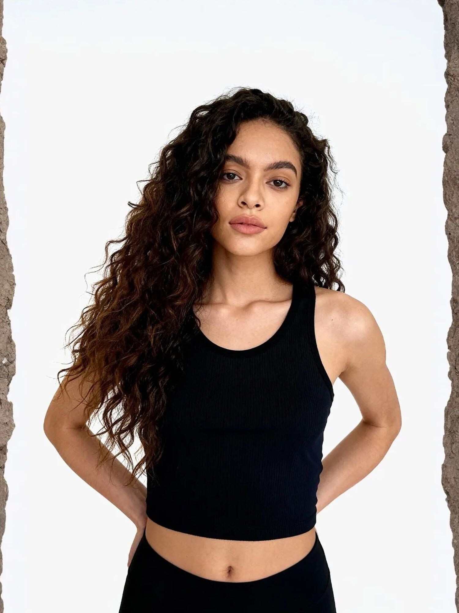 Tommy Life Top 'Crop Top' crna