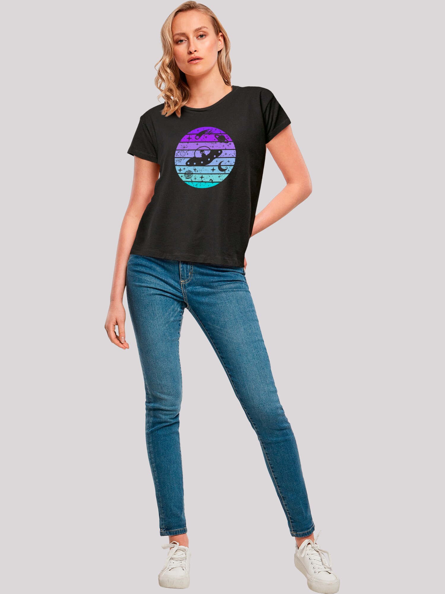Thumbnail - F4NT4STIC T-Shirt Retro Alien Space Sunset