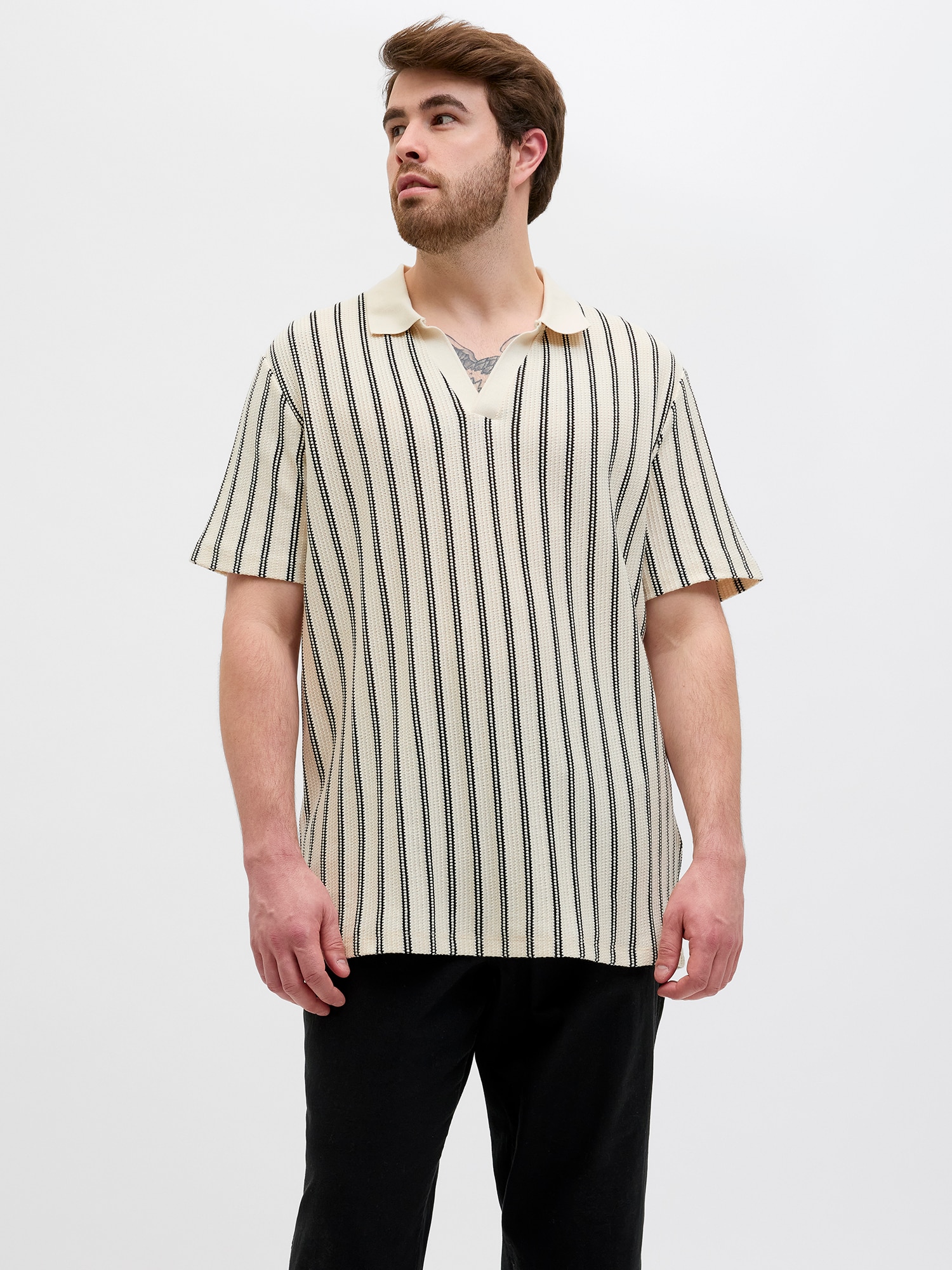 Jack & Jones Plus Póló 'JPRBLUHarry'  fekete / gyapjúfehér termék 2. képe