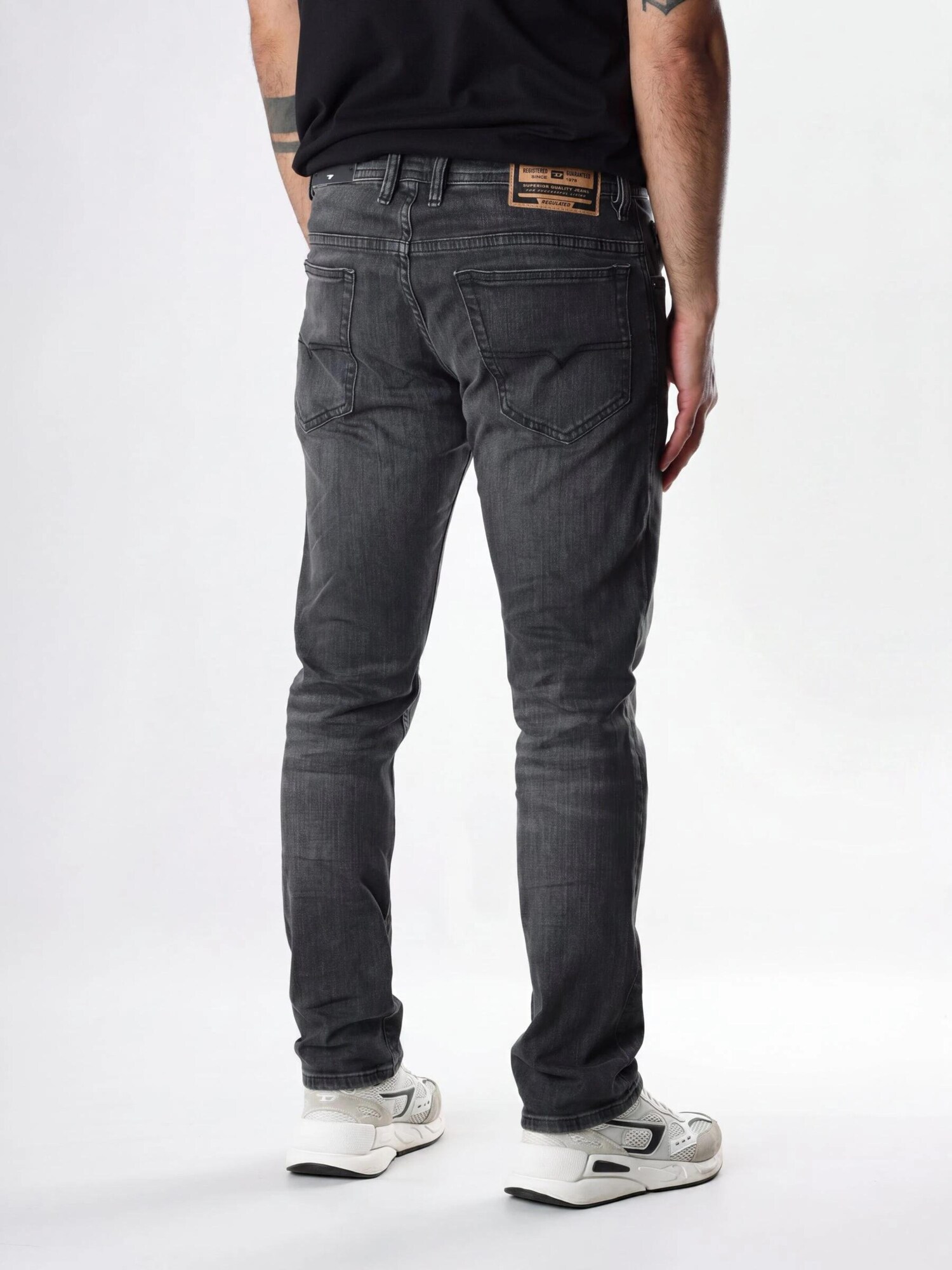DIESEL Vaquero 'Thommer-R' gris oscuro – imagen 3