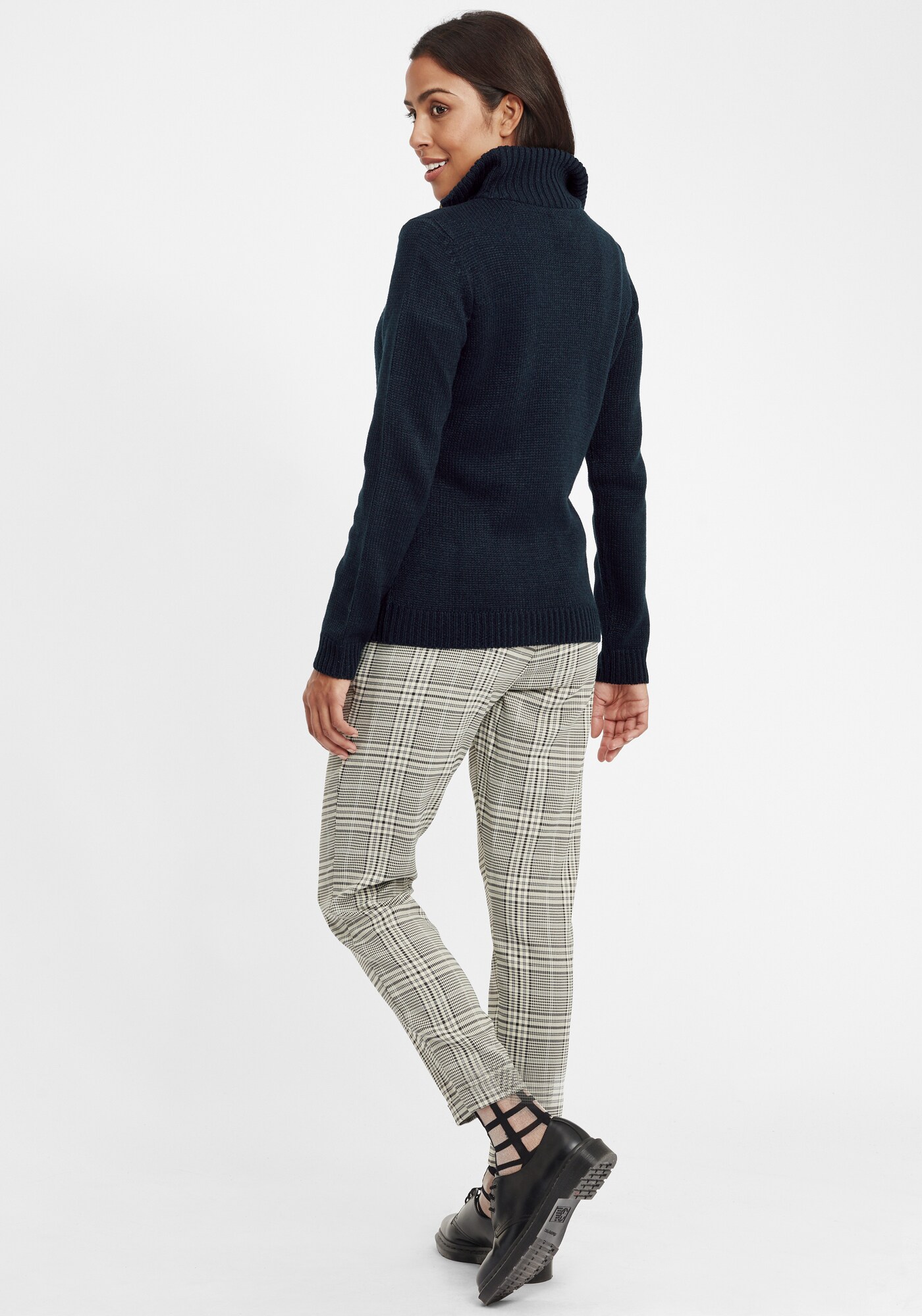 Thumbnail - Oxmo Pullover Carry