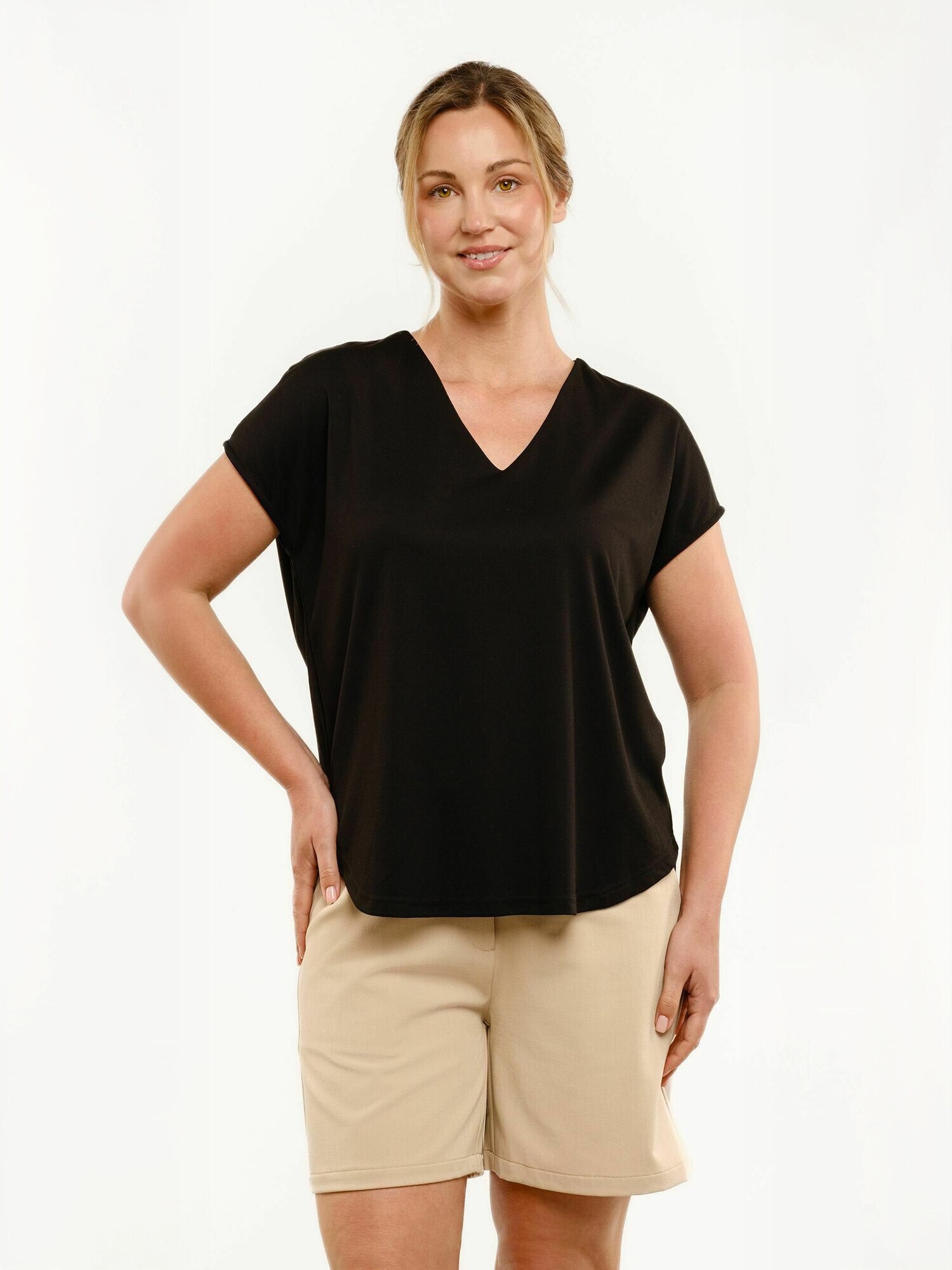 Liberte Essentiel Tricou  NUNI  negru
