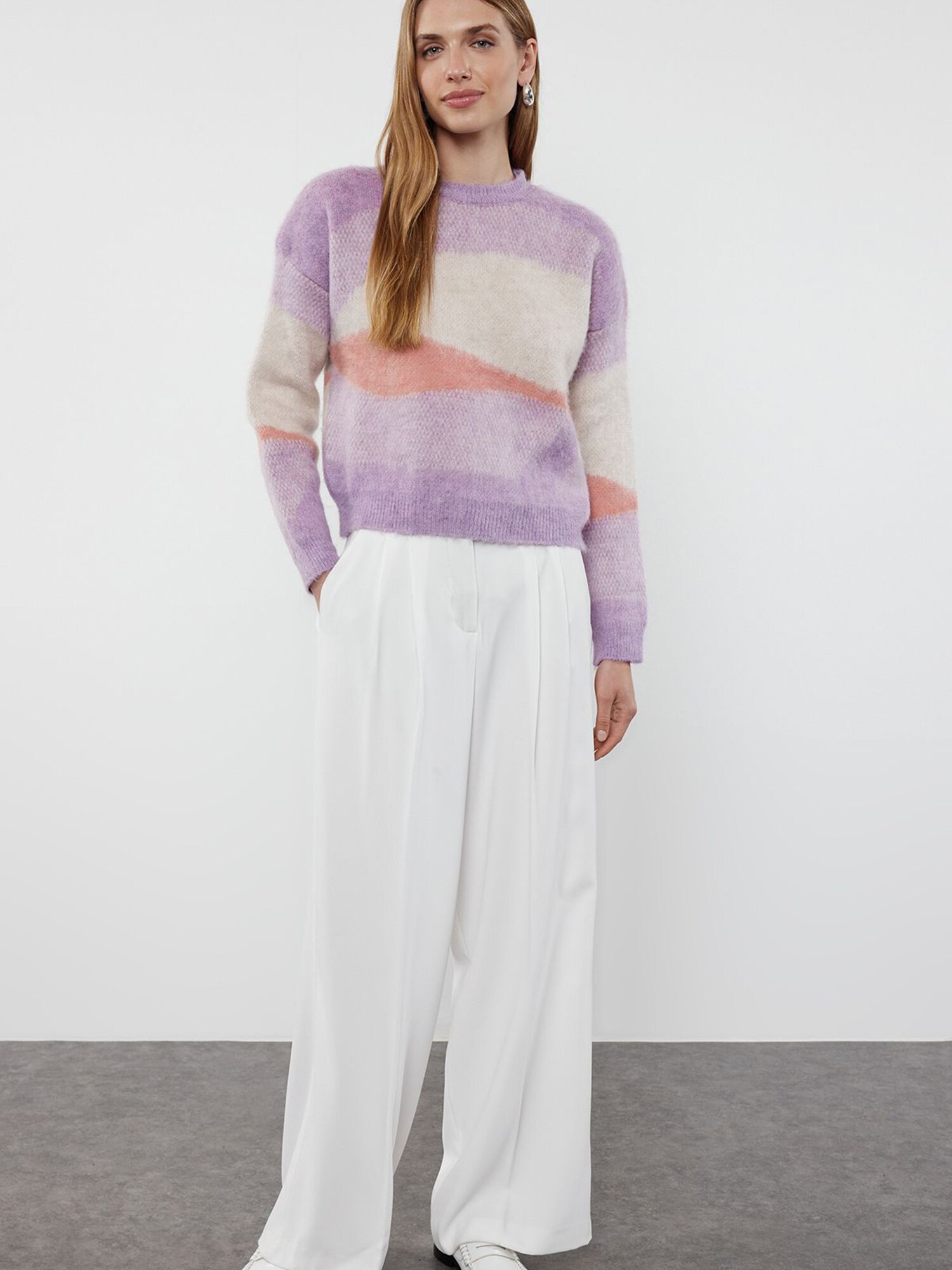 Thumbnail - Pullover