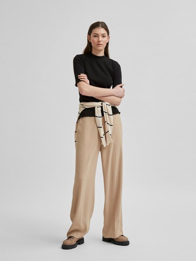 Trousers with creases 'Tilde'