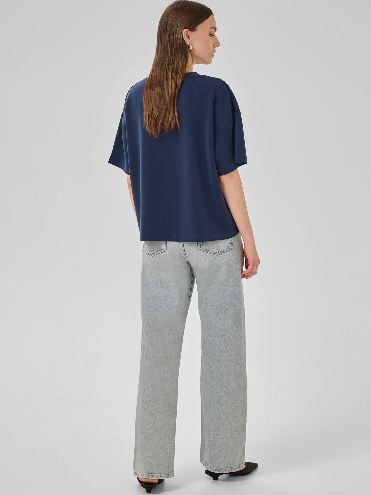 Thumbnail - My Essential Wardrobe T-Shirt HelleMW