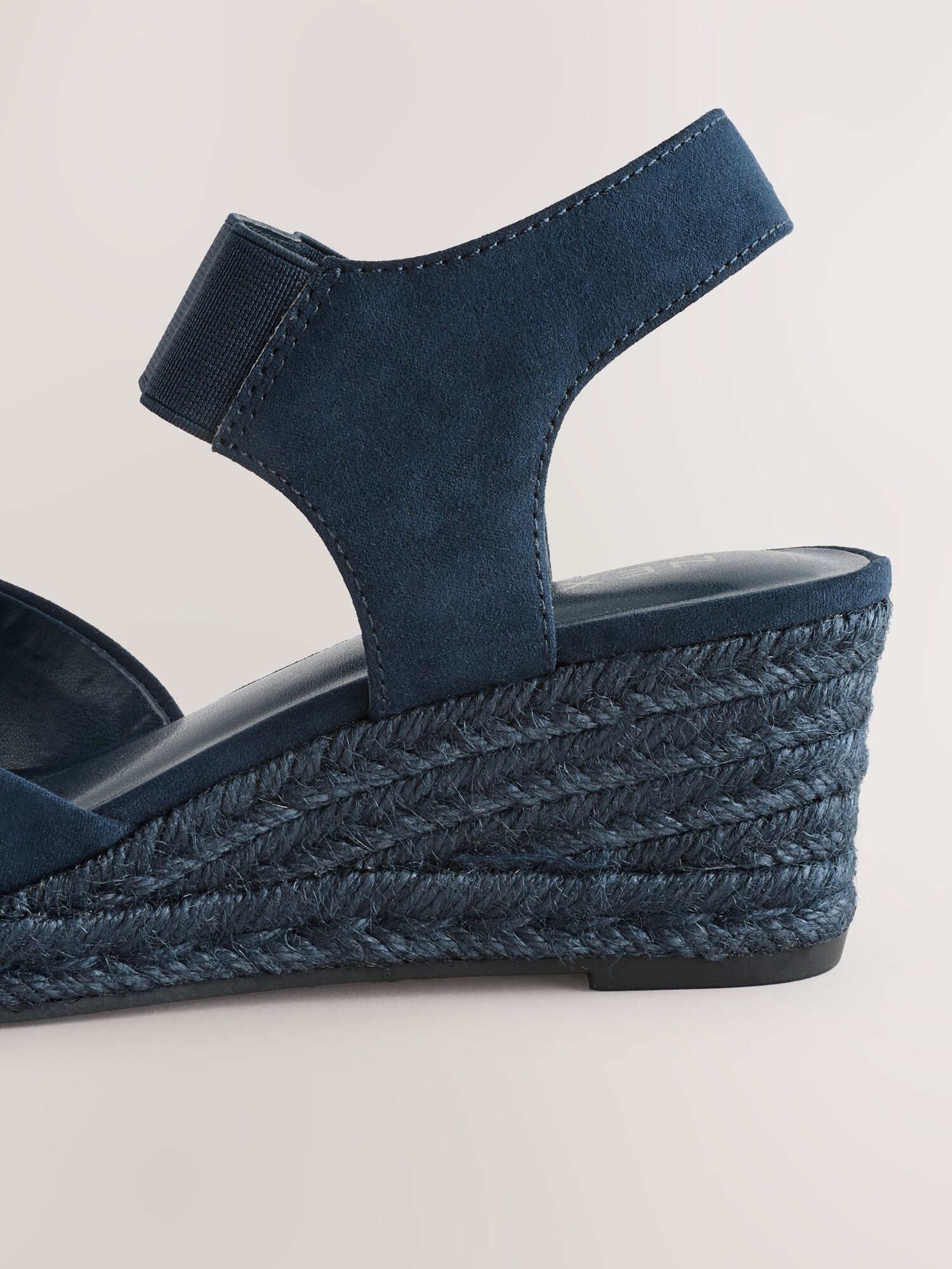 Thumbnail - Next Sandale