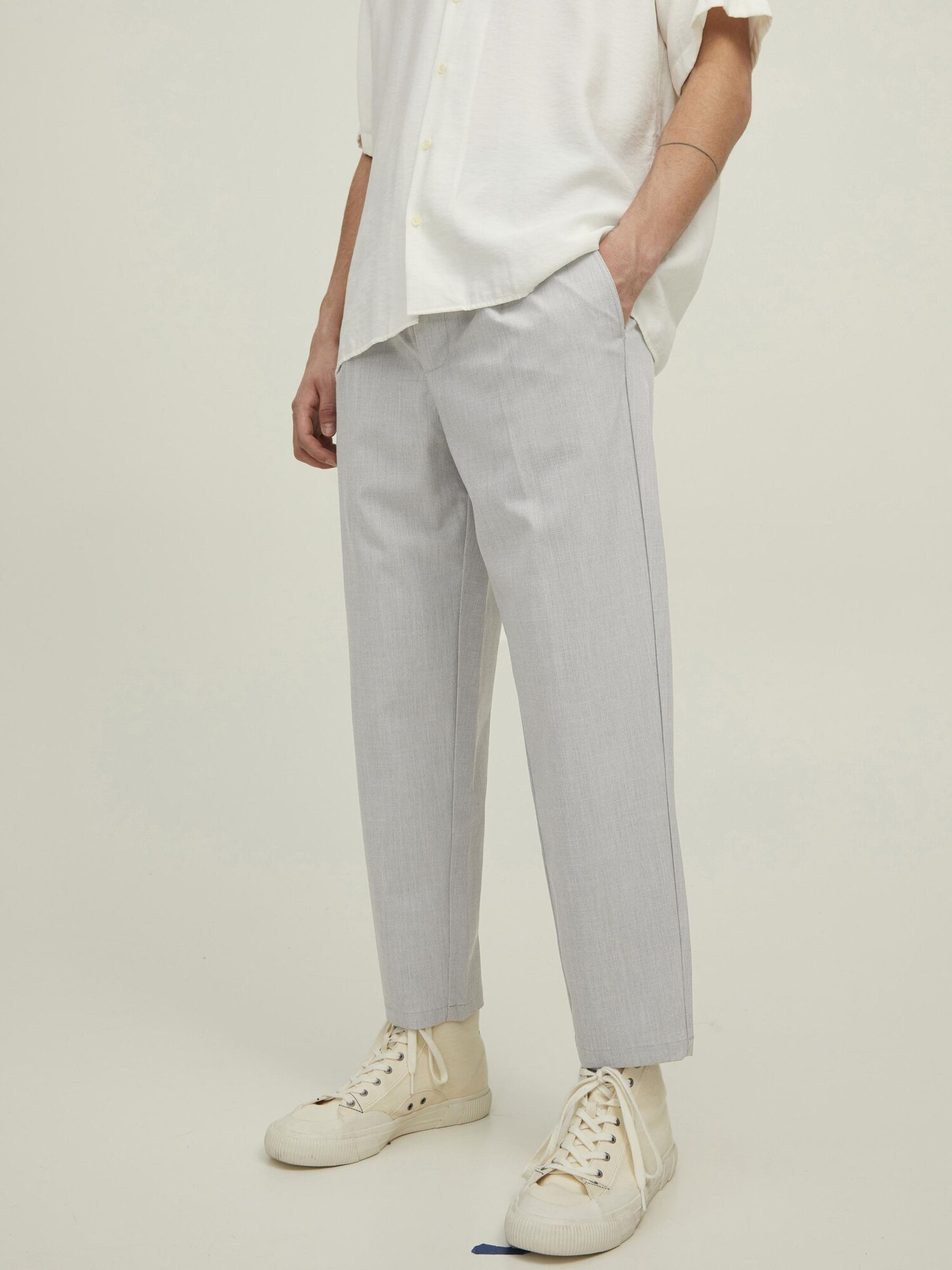 JACK & JONES Plisované nohavice 'Bill' sivá (obrázok 5)