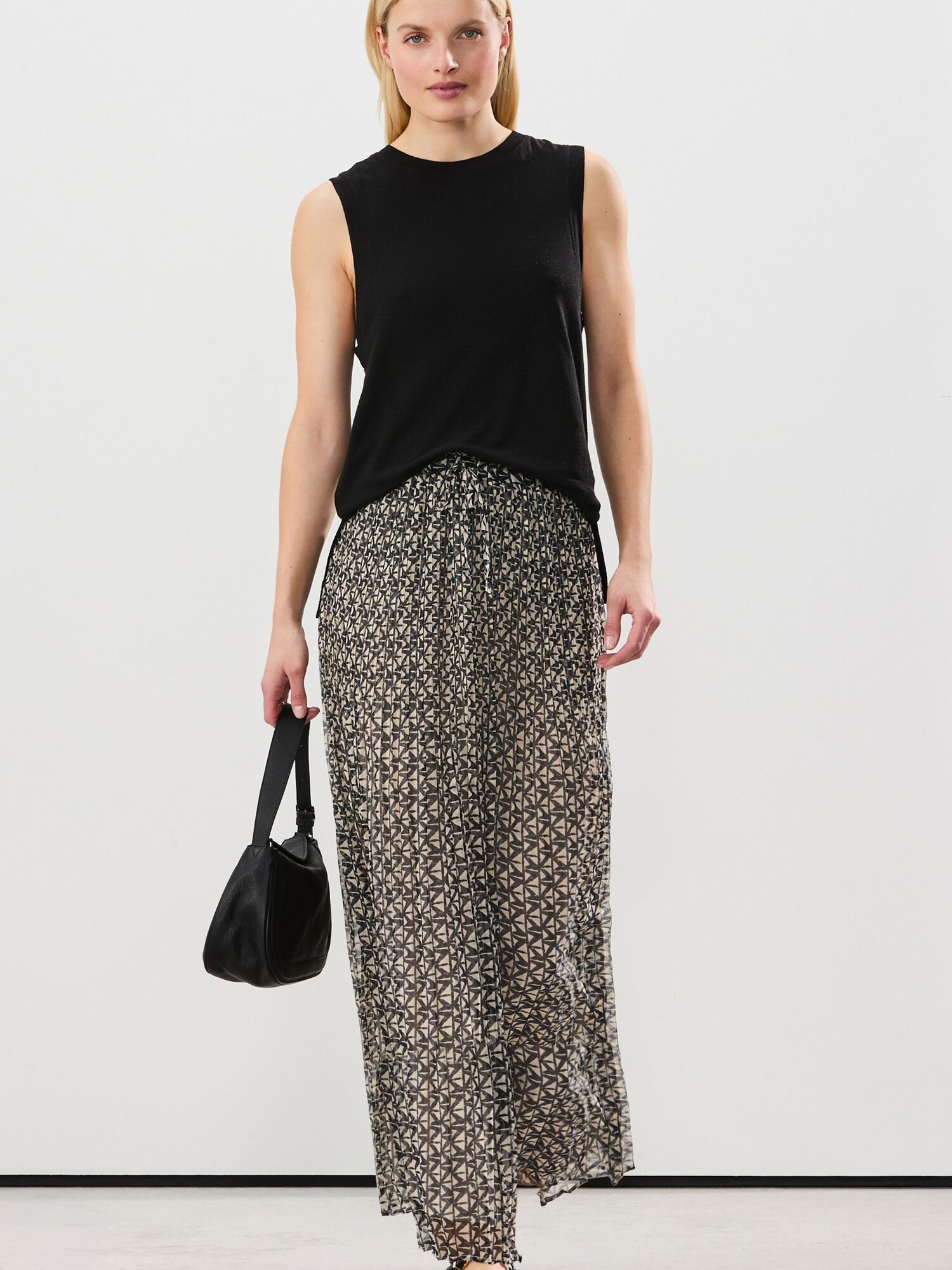 Thumbnail - Next Sticktop