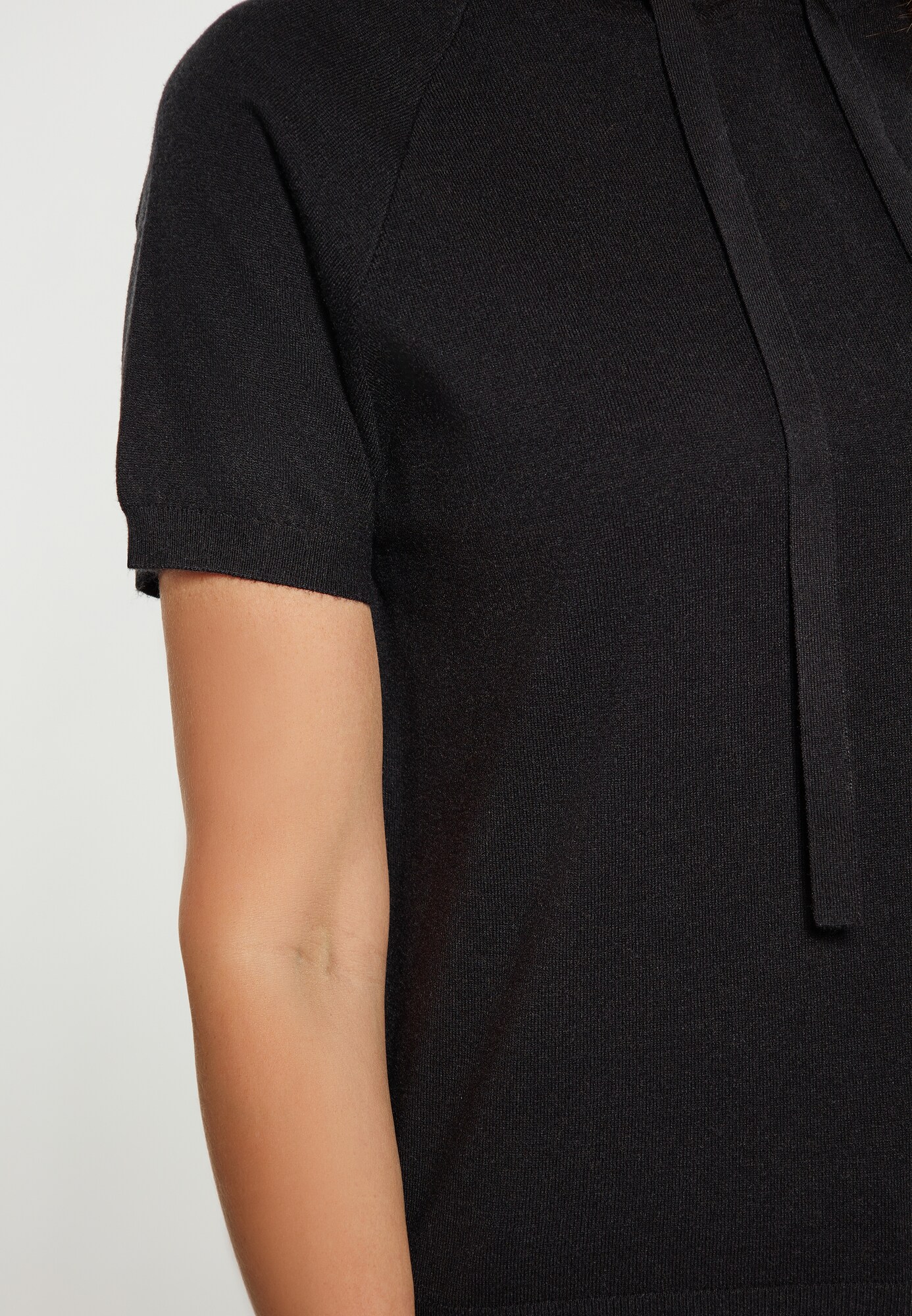 Thumbnail - usha BLUE LABEL Pullover