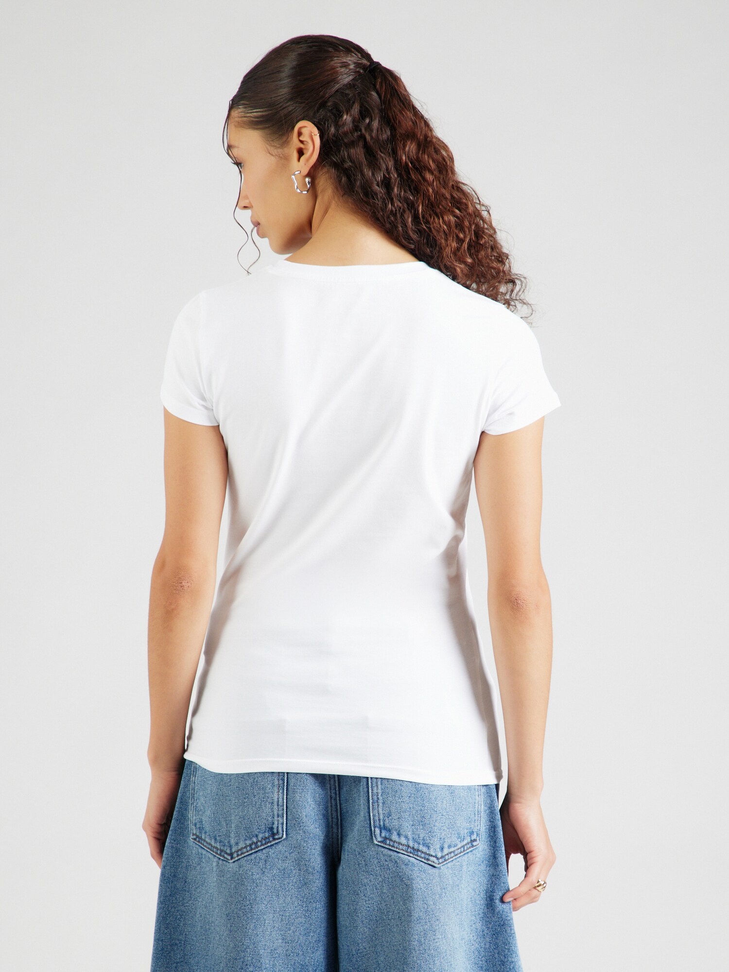 Thumbnail - T-Shirt
