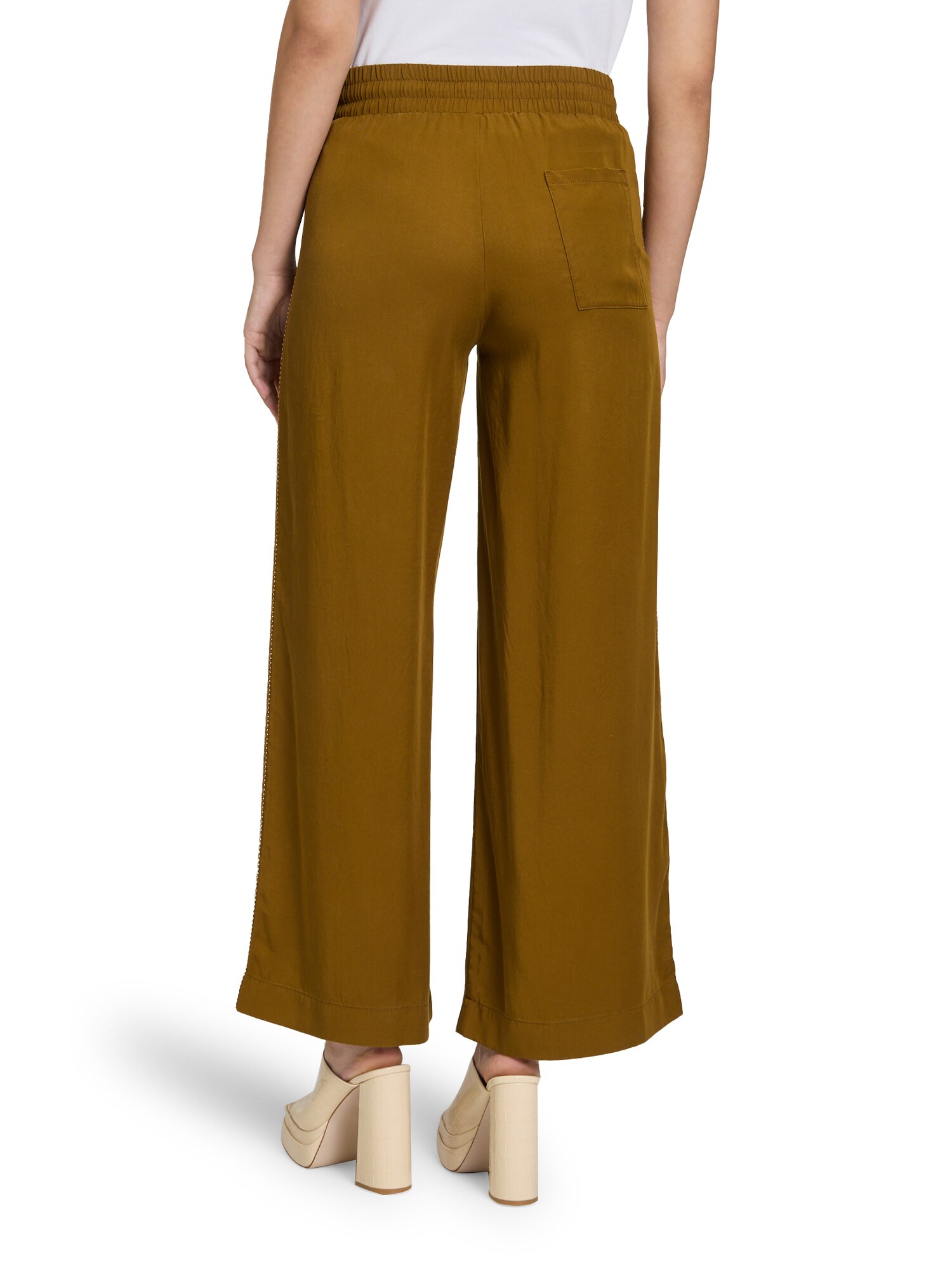 Thumbnail - Hose