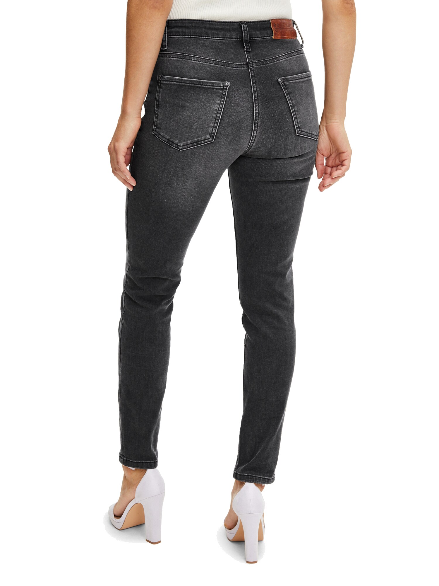 Thumbnail - Basic-Jeans mit Waschung