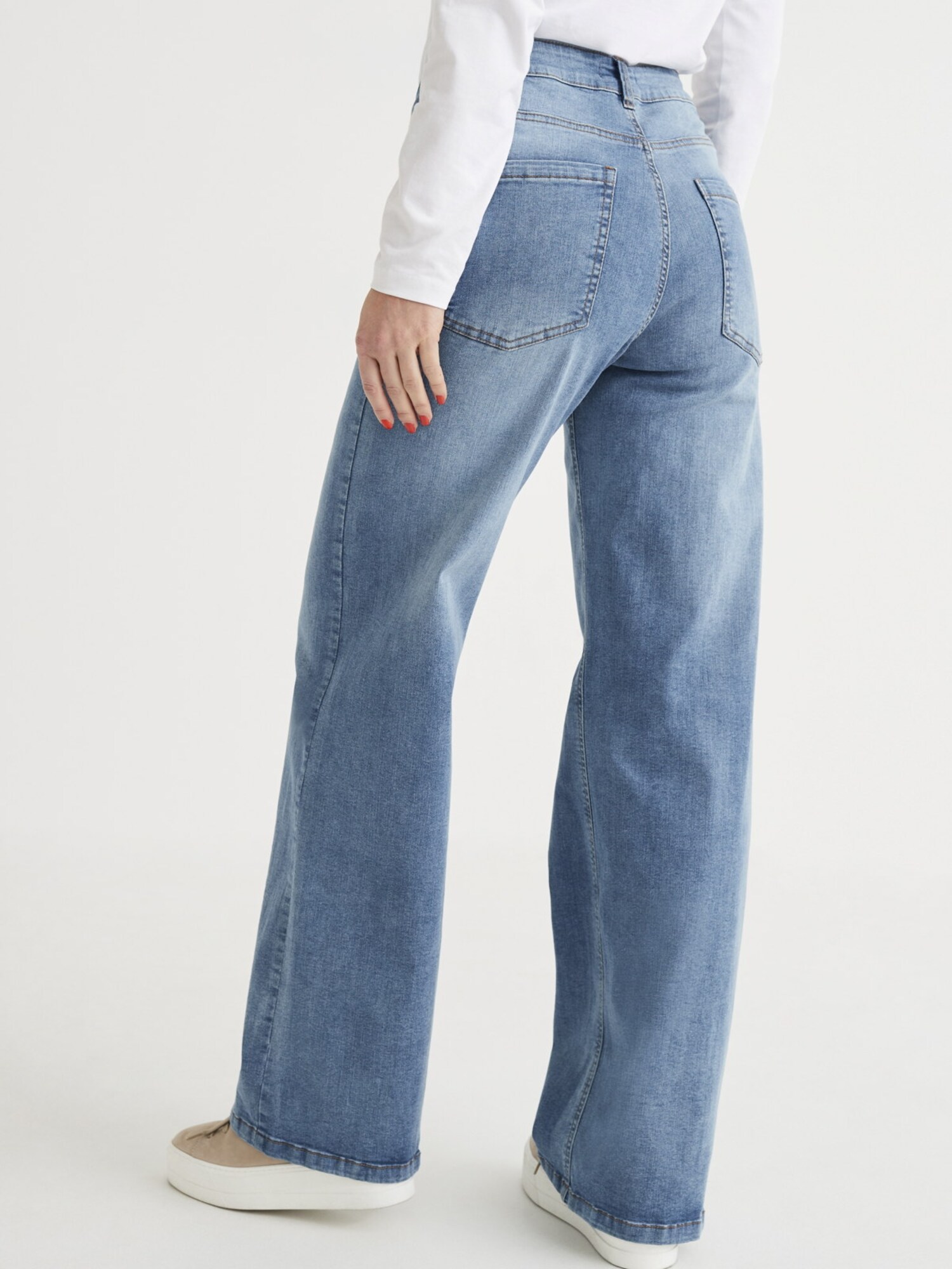 Thumbnail - Jeans