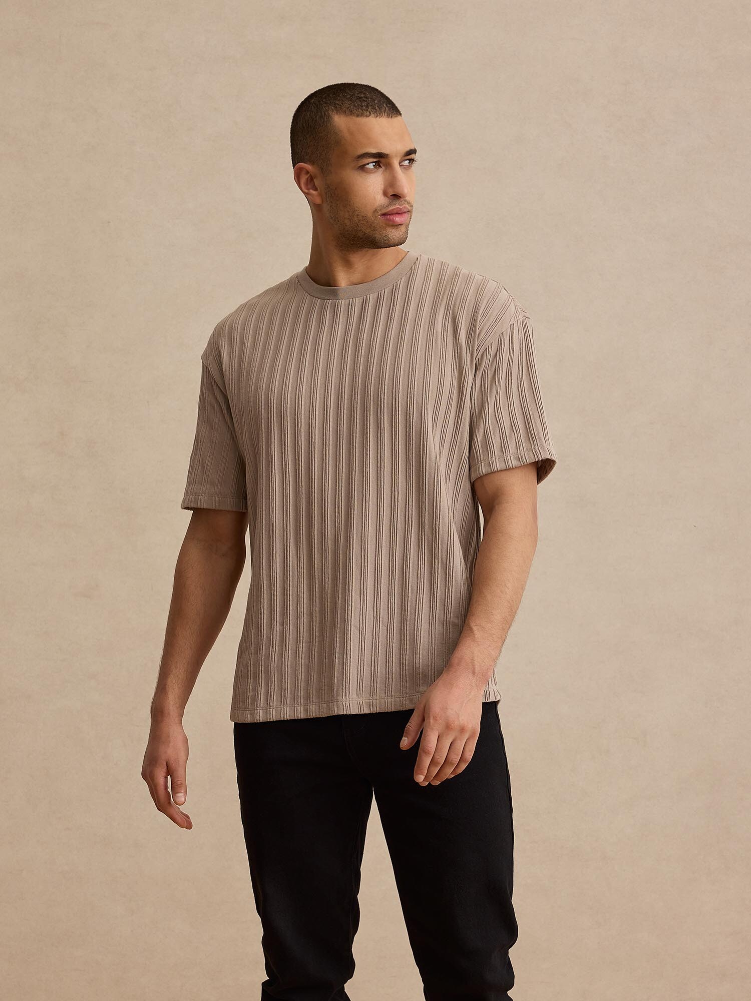 DAN FOX APPAREL Póló 'Jonte'  taupe termék 2. képe