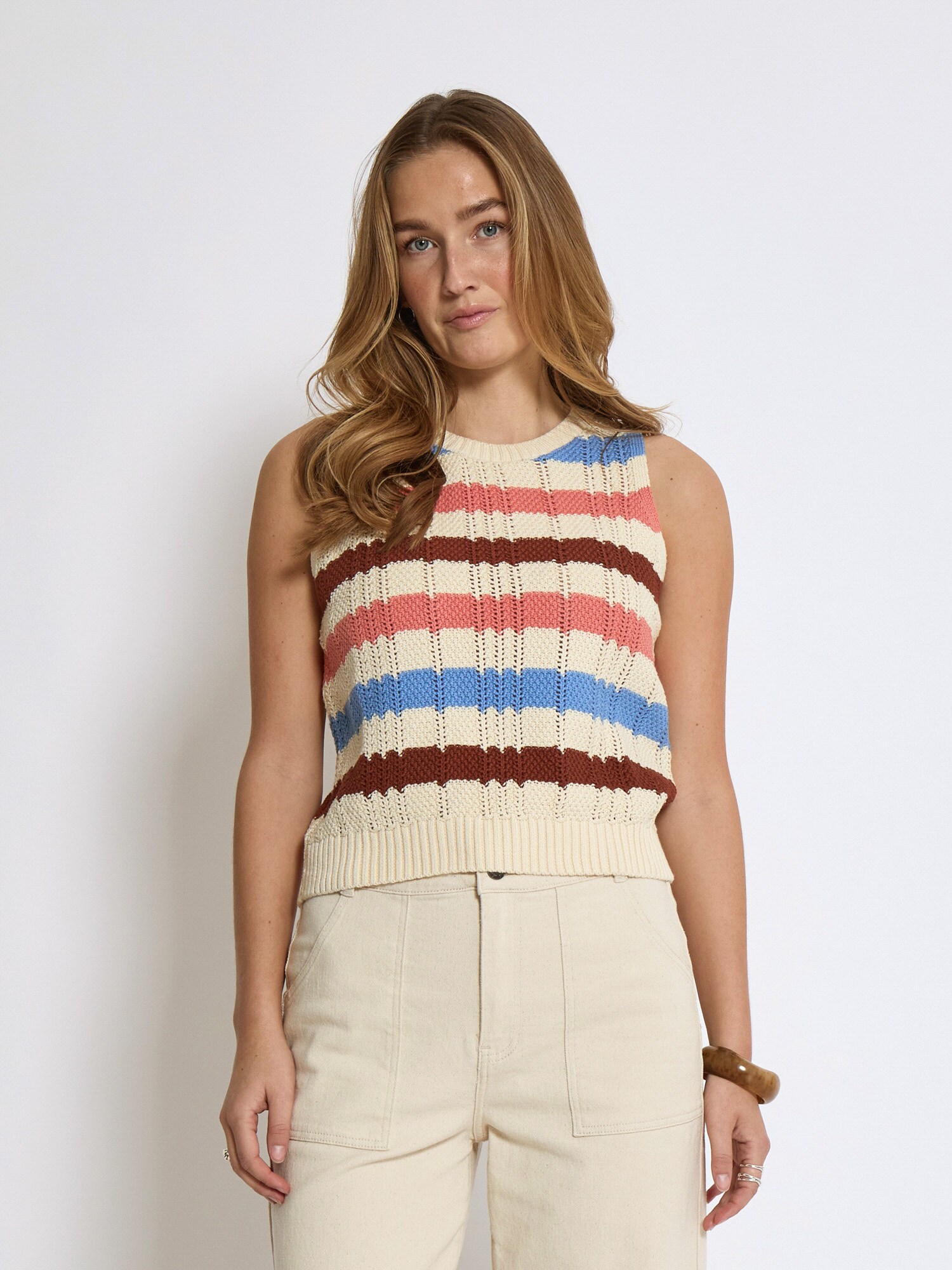 Thumbnail - Peppercorn Top Aida