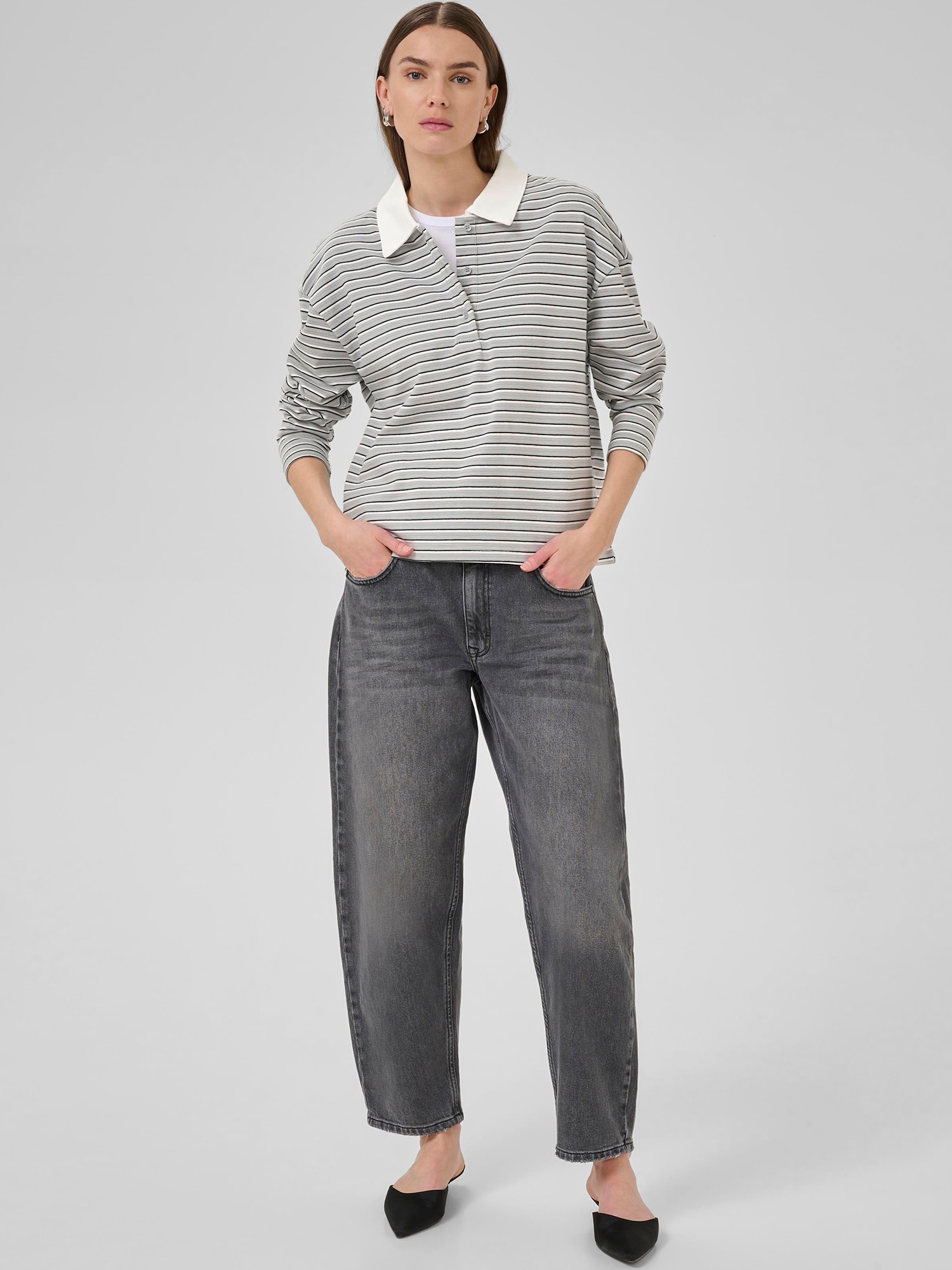 Thumbnail - My Essential Wardrobe Shirt Klara