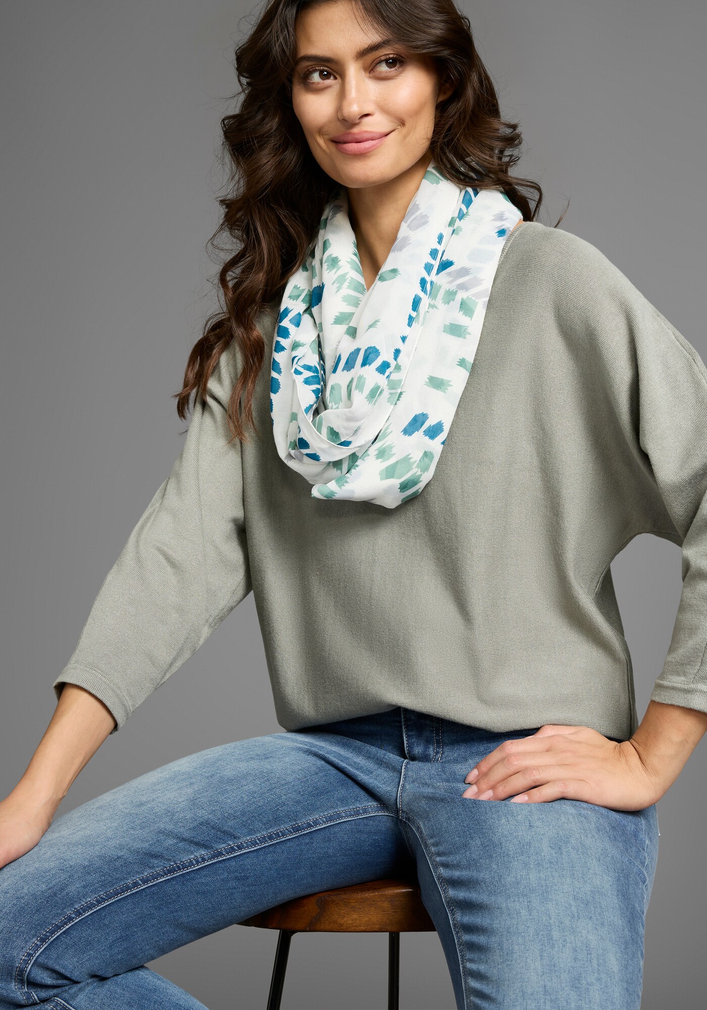 Thumbnail - DELMAO Schal